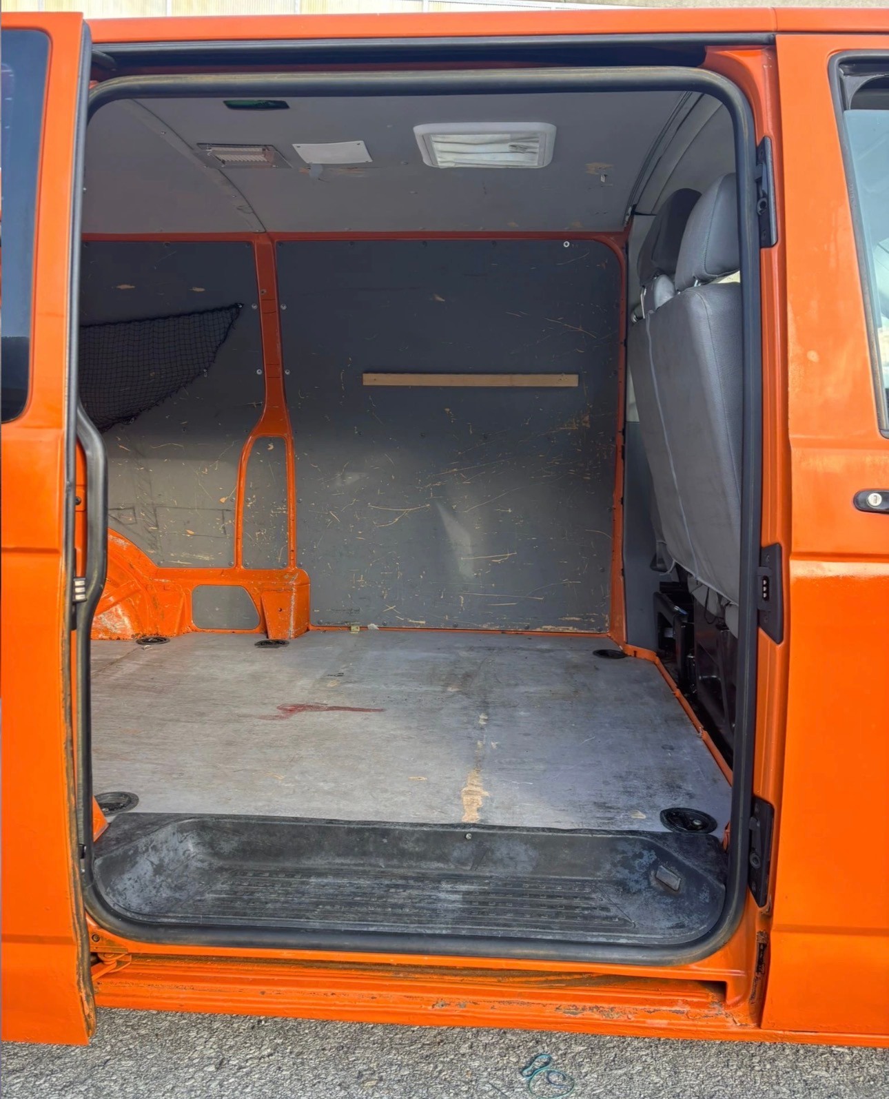 VW T5 1.9 TDI PD-image-8