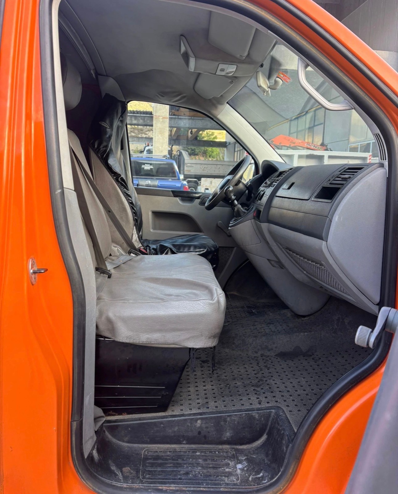 VW T5 1.9 TDI PD-image-6