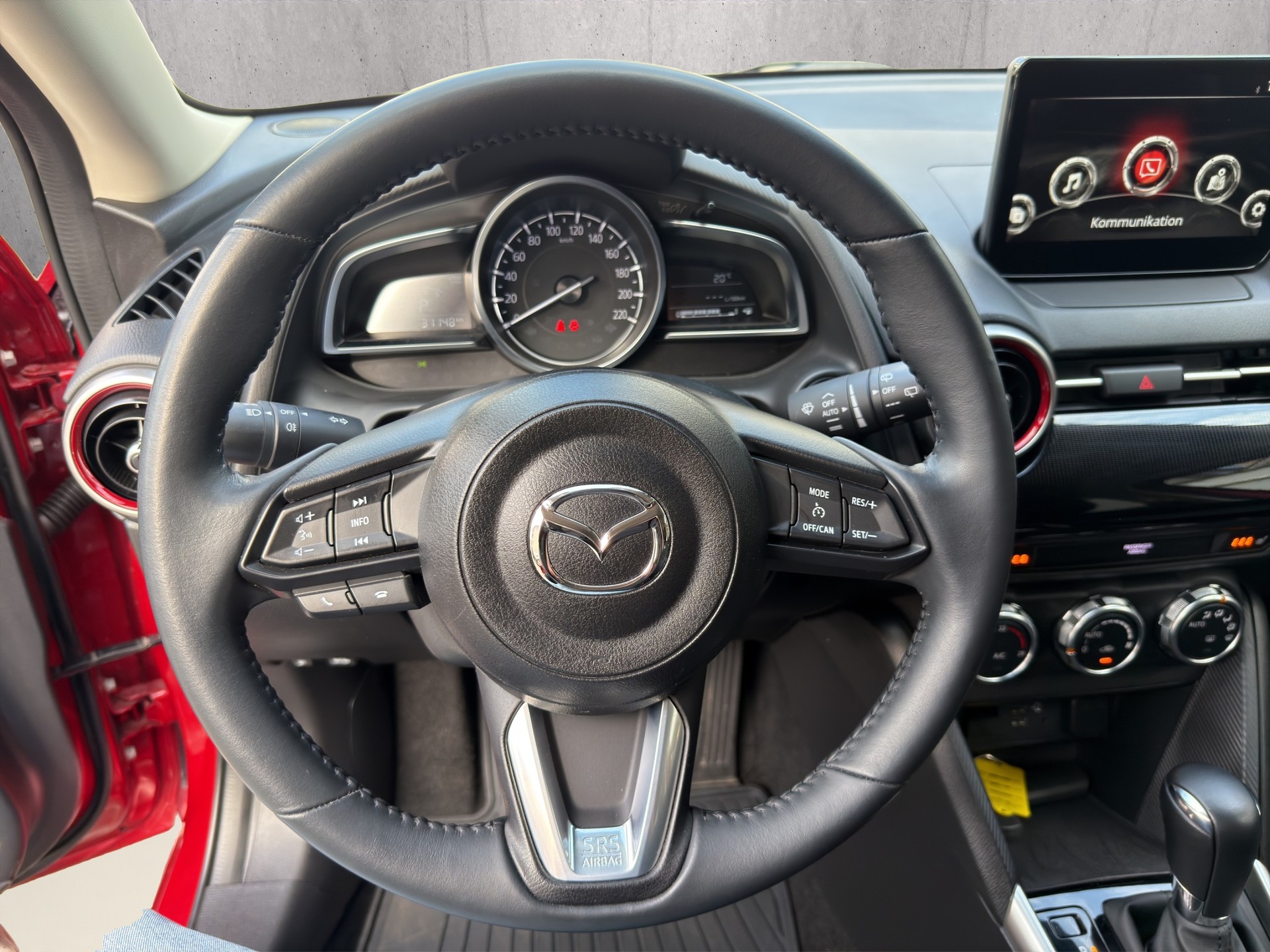 MAZDA 2 SKYACTIV-G 90 Homura Automat-image-9