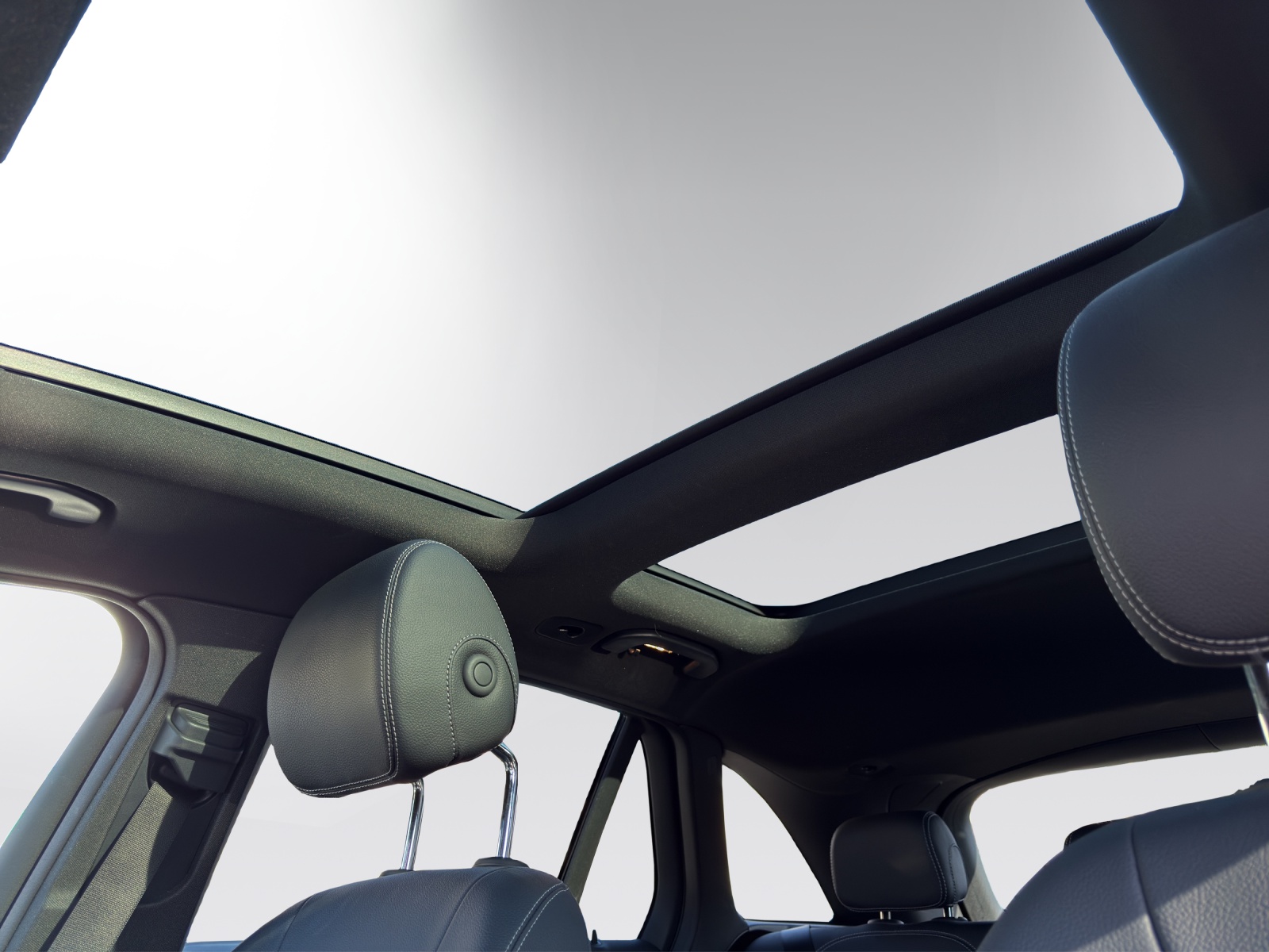 Image MERCEDES-BENZ GLC-300 GLC 300 e AMG Line 4Matic