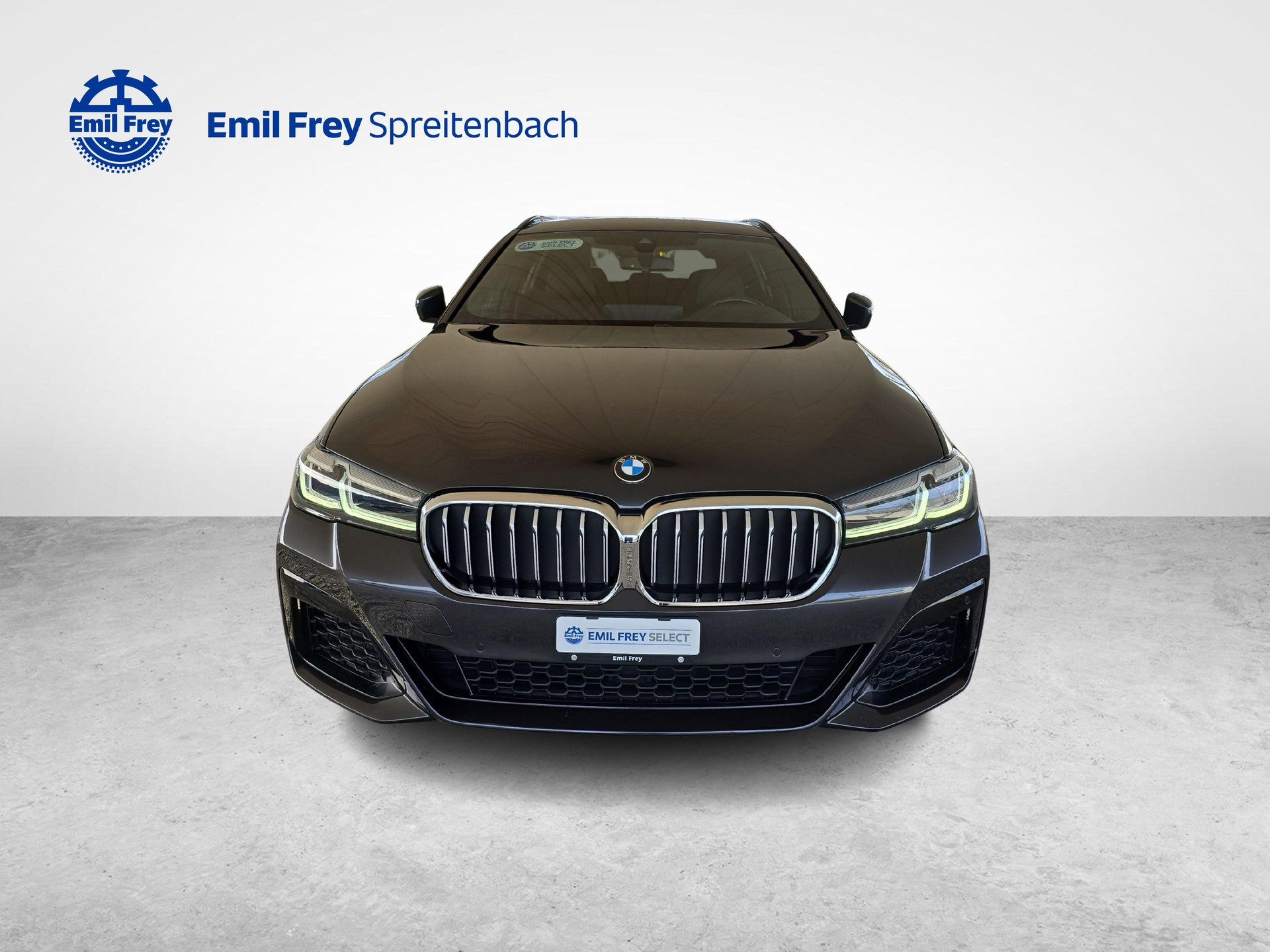 BMW 520d xDrive Touring-image-7
