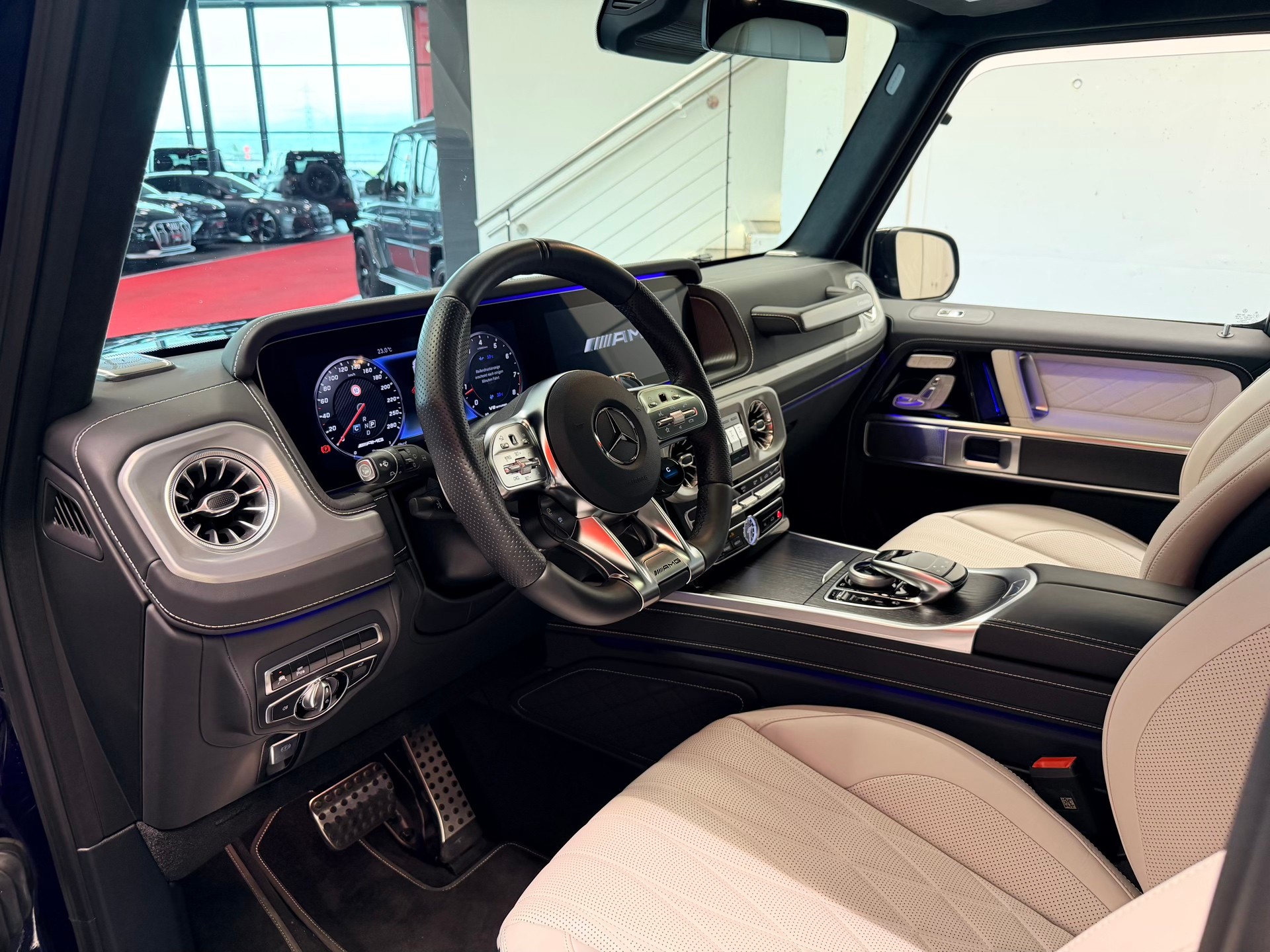 MERCEDES-BENZ G 63 AMG Speedshift Plus G-Tronic-image-10