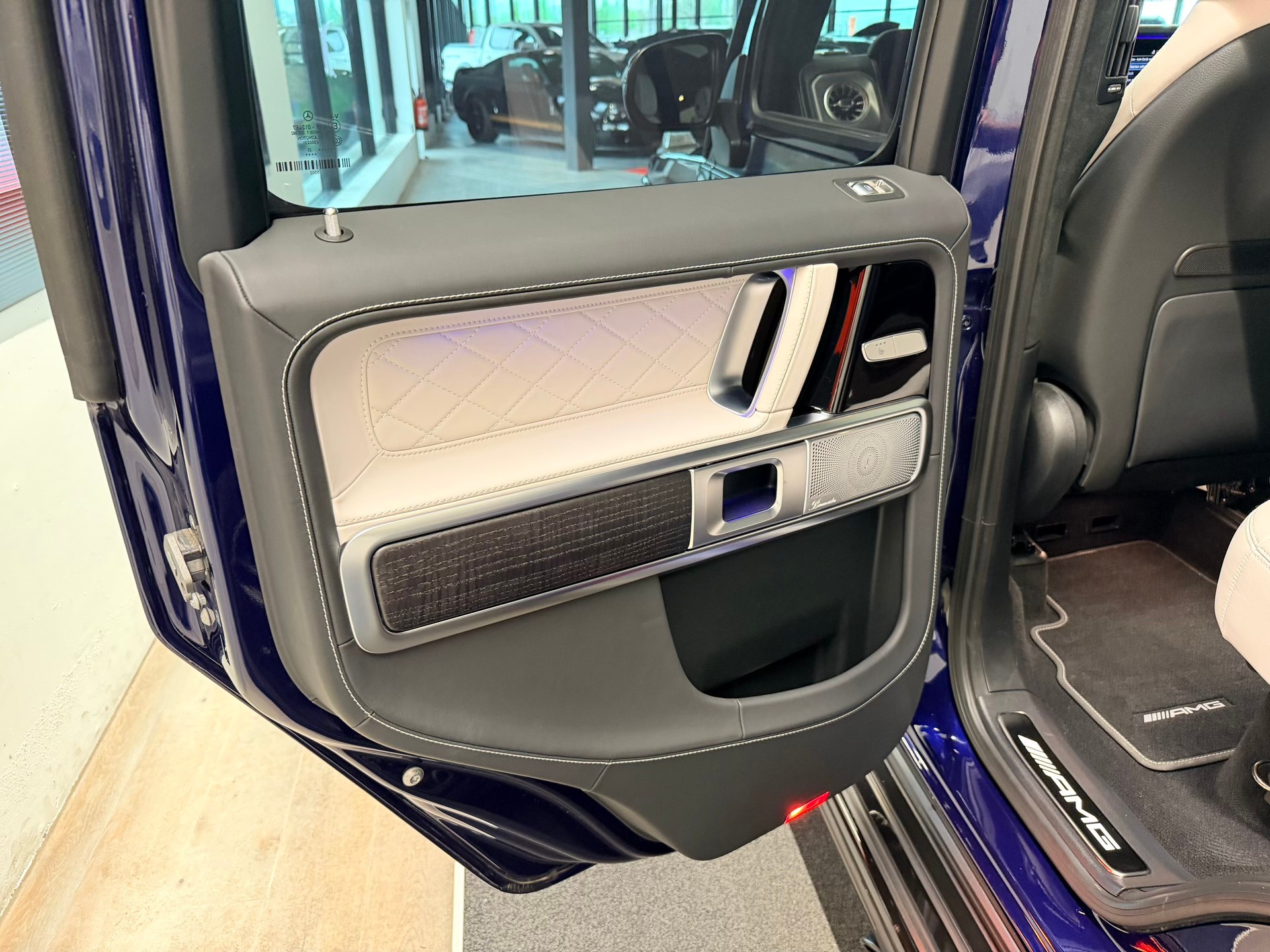 MERCEDES-BENZ G 63 AMG Speedshift Plus G-Tronic-image-16