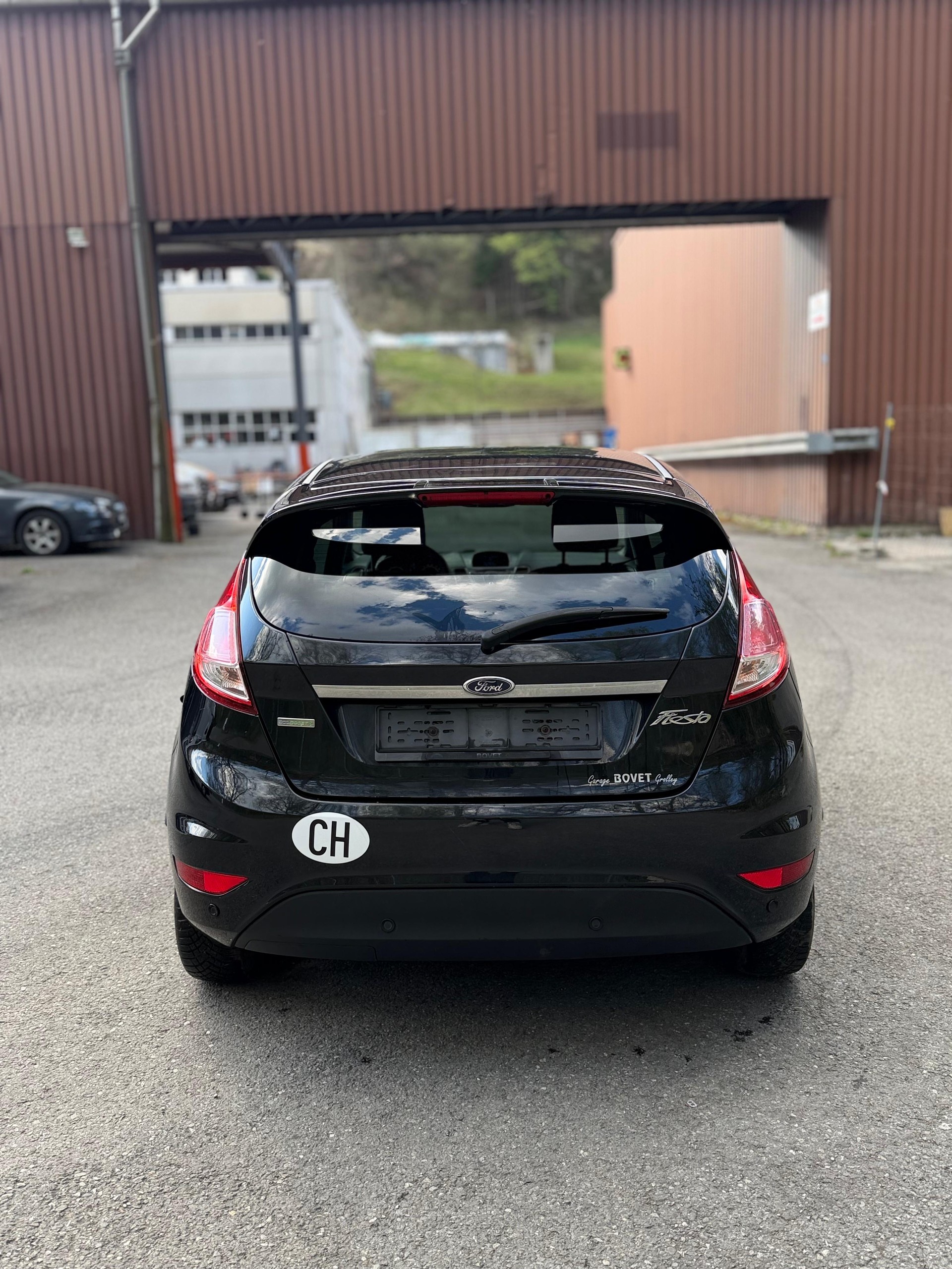 FORD Fiesta 1.0 SCTi Titanium-image-9