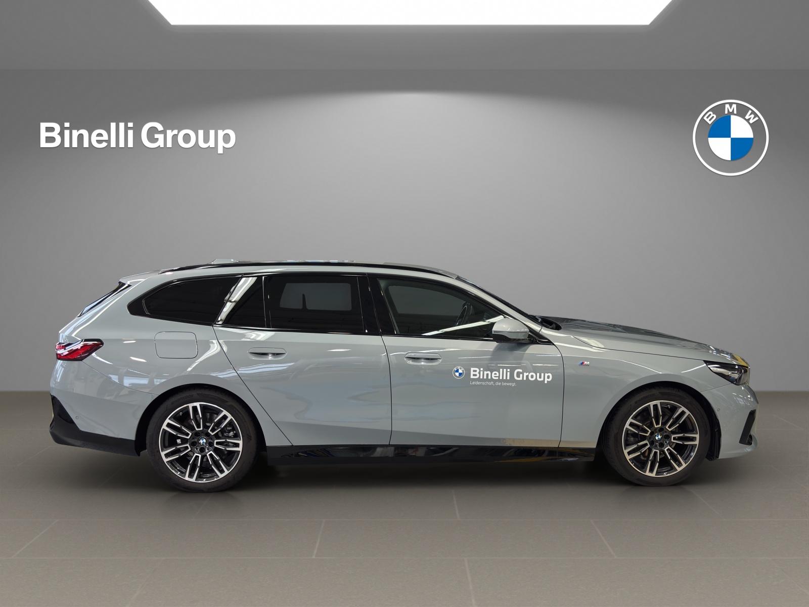BMW 520d xDrive Touring-image-16
