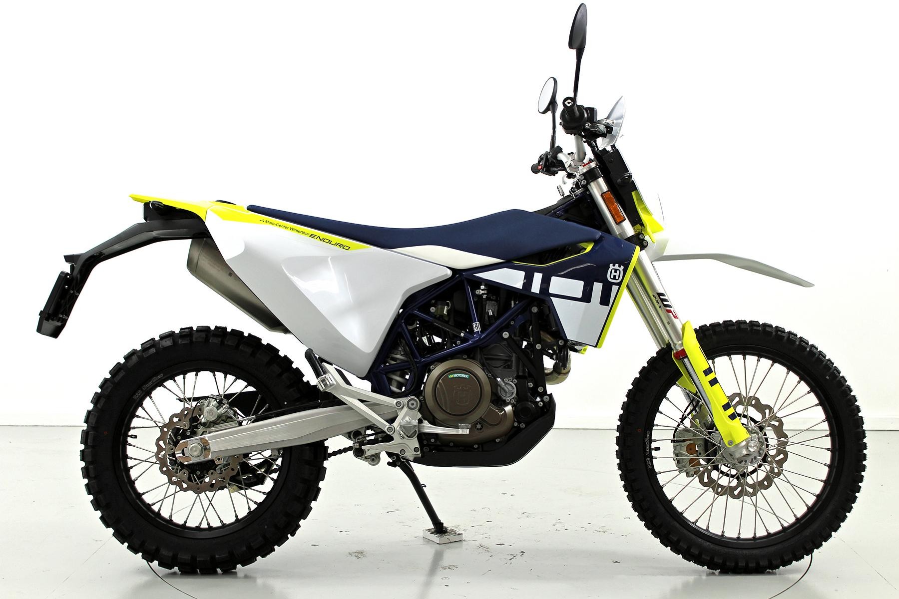 HUSQVARNA 701 Supermoto-showroom-element-3