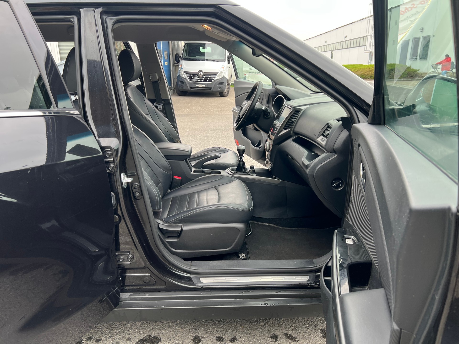 KGM-SsangYong XLV 1.6 eXDi Quartz 4WD-image-8