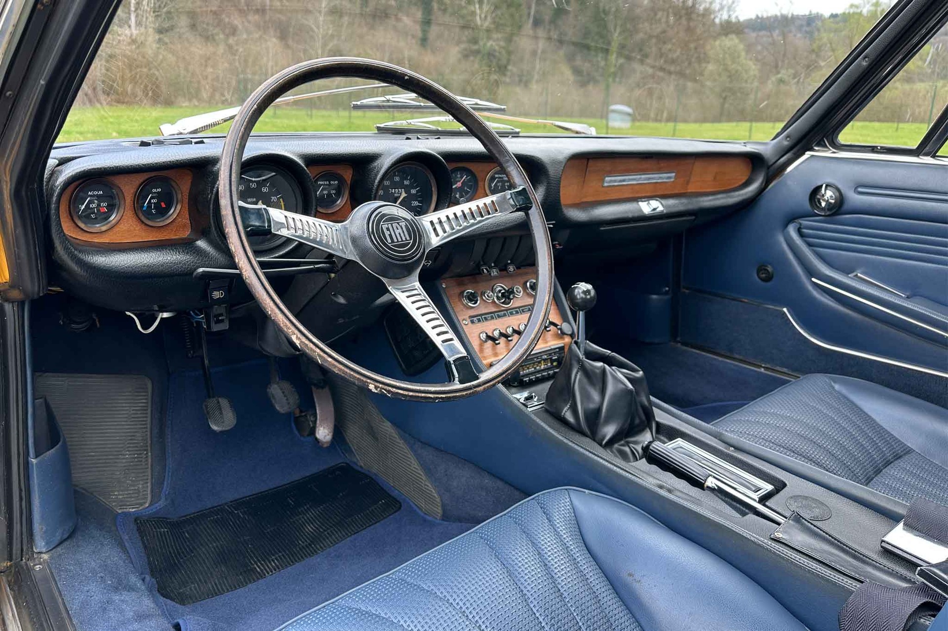 FIAT Dino 2000 Coupé-image-10