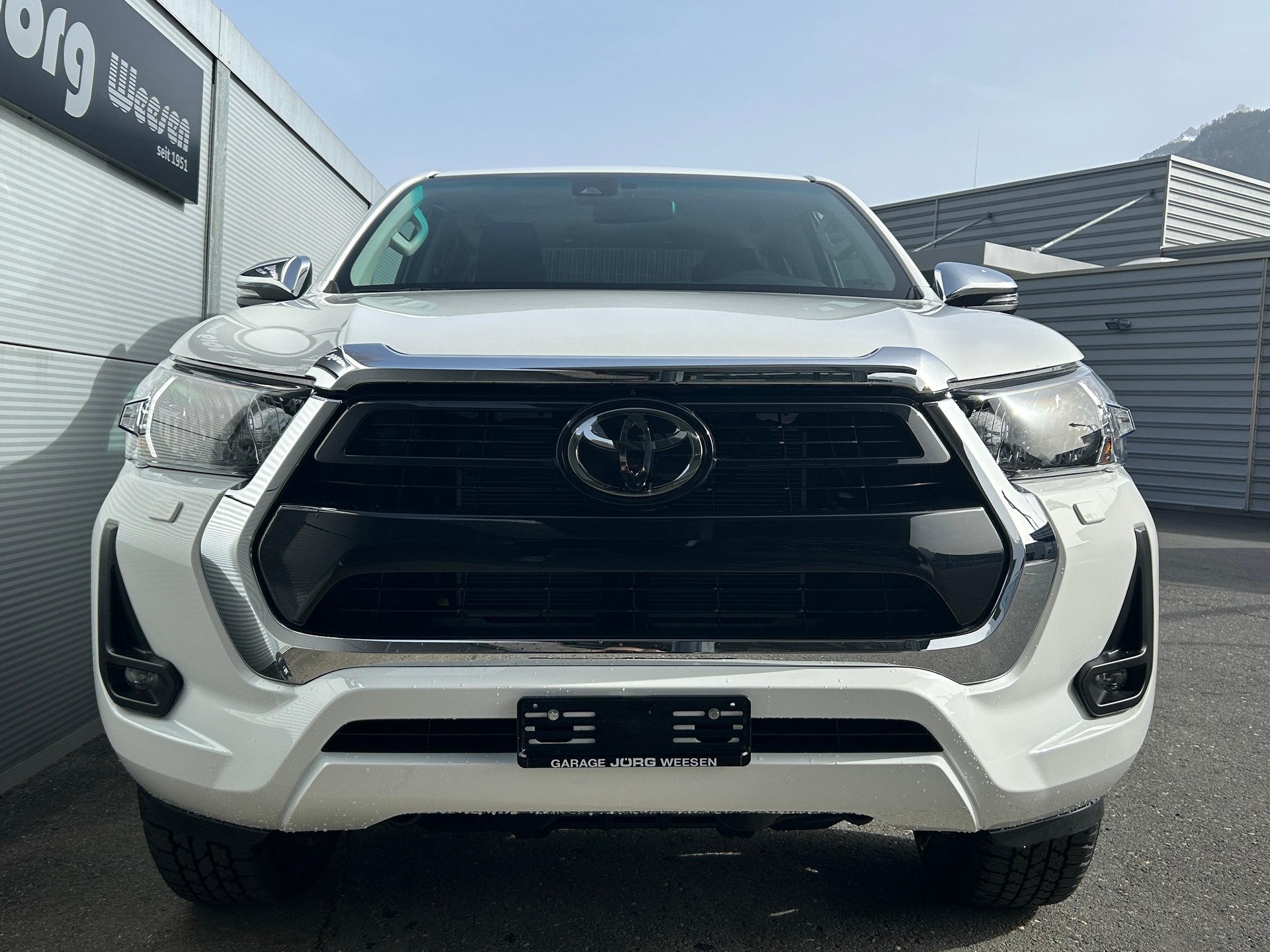TOYOTA Hilux Double Cab.-Pick-up 2.4 D-4D 150 Style-image-1