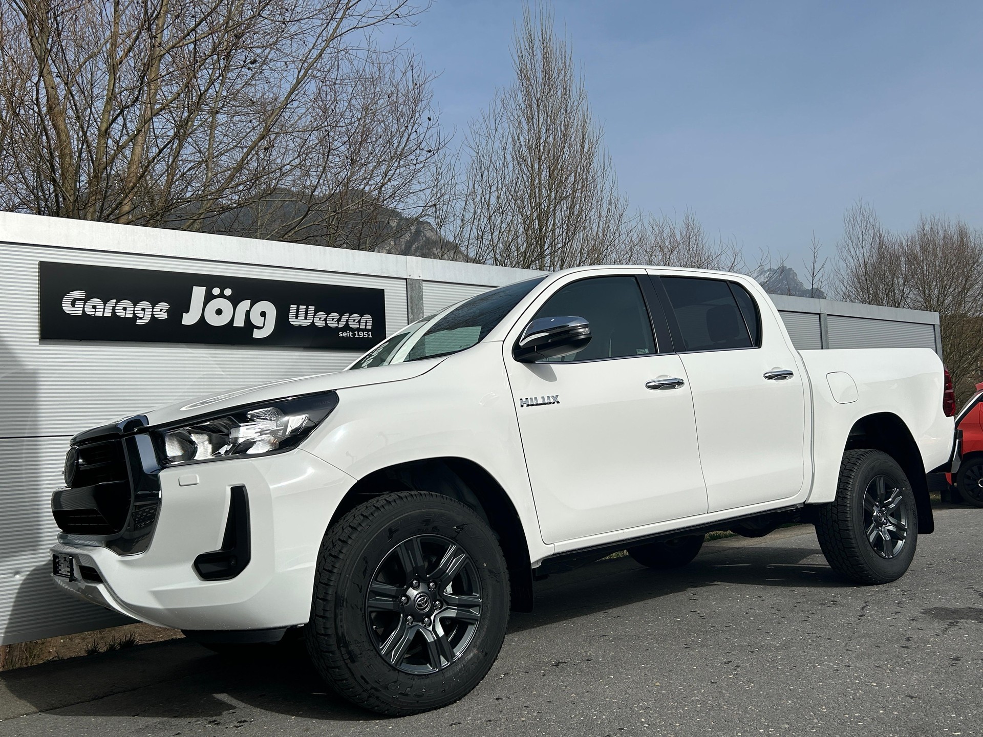 TOYOTA Hilux Double Cab.-Pick-up 2.4 D-4D 150 Style-image-0