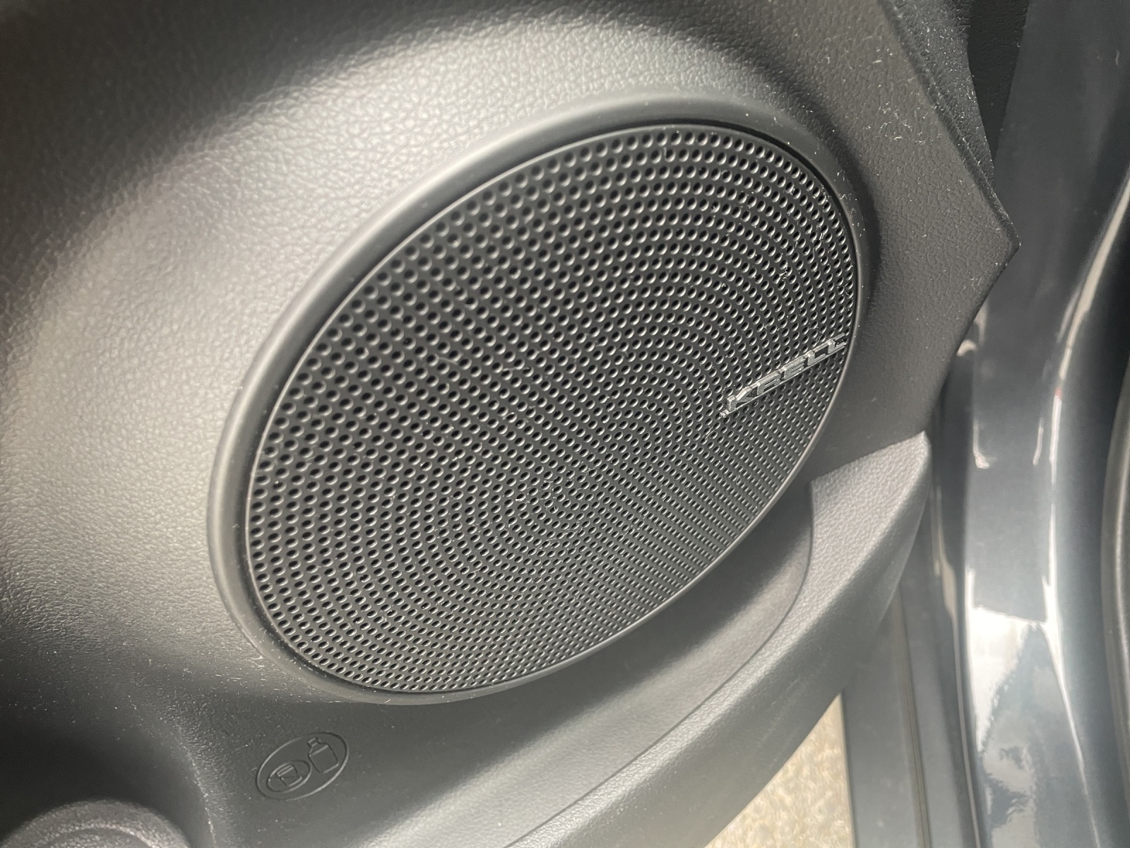 HYUNDAI Kona 1.6 GDi Hybrid Amplia-image-11