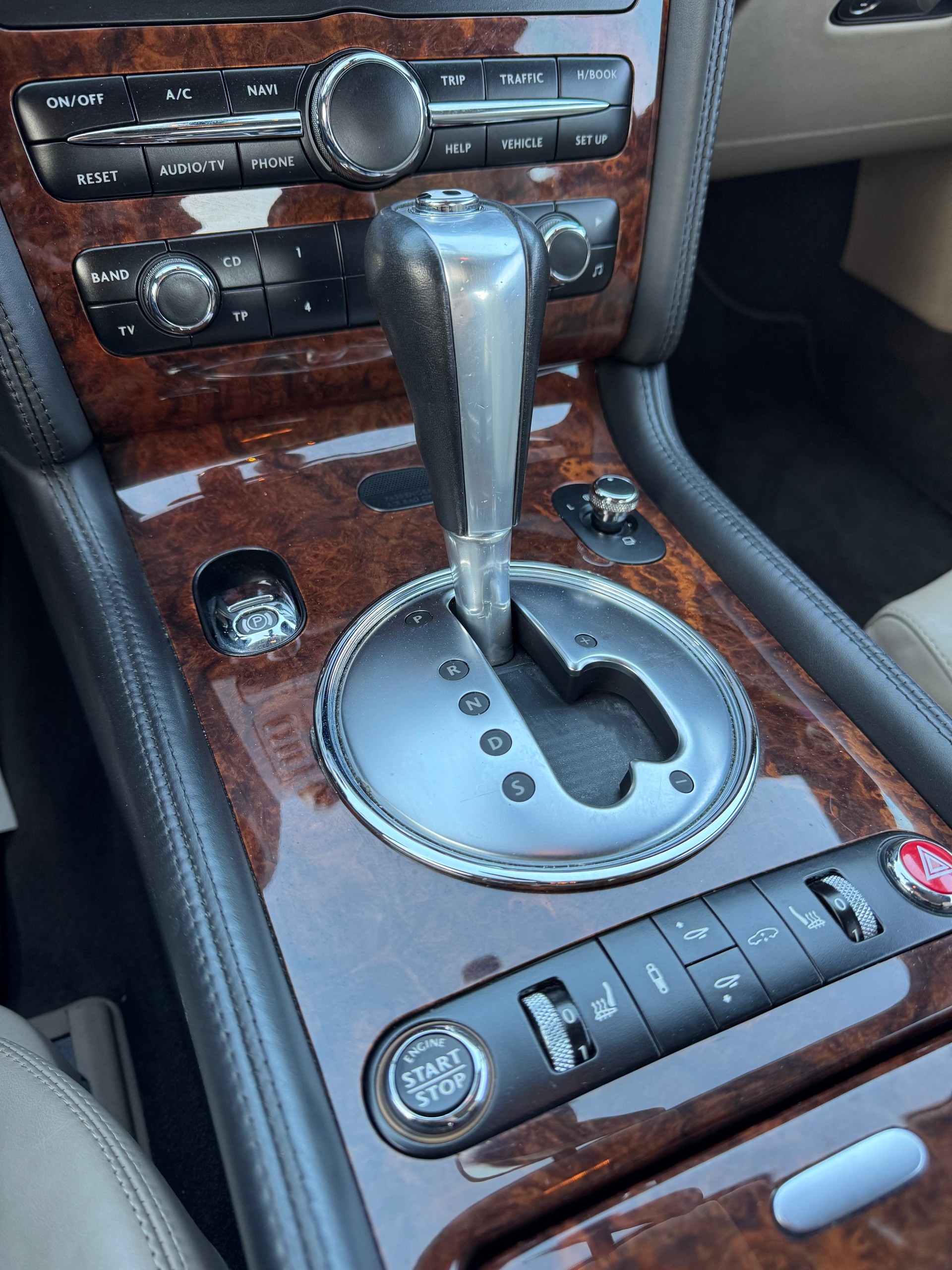 BENTLEY Continental GT 6.0-image-11
