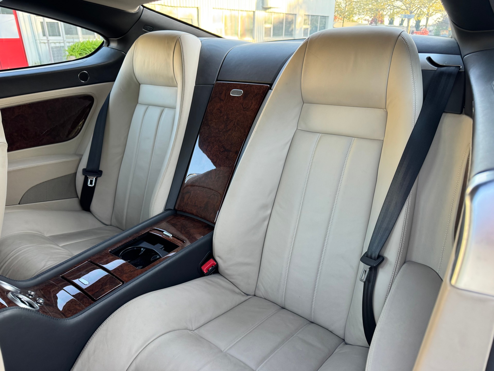 BENTLEY Continental GT 6.0-image-7