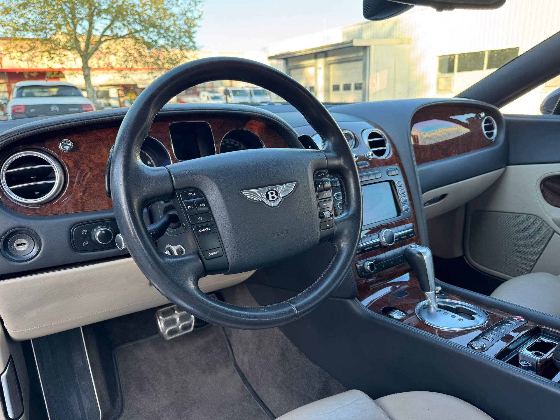 BENTLEY Continental GT 6.0-image-8