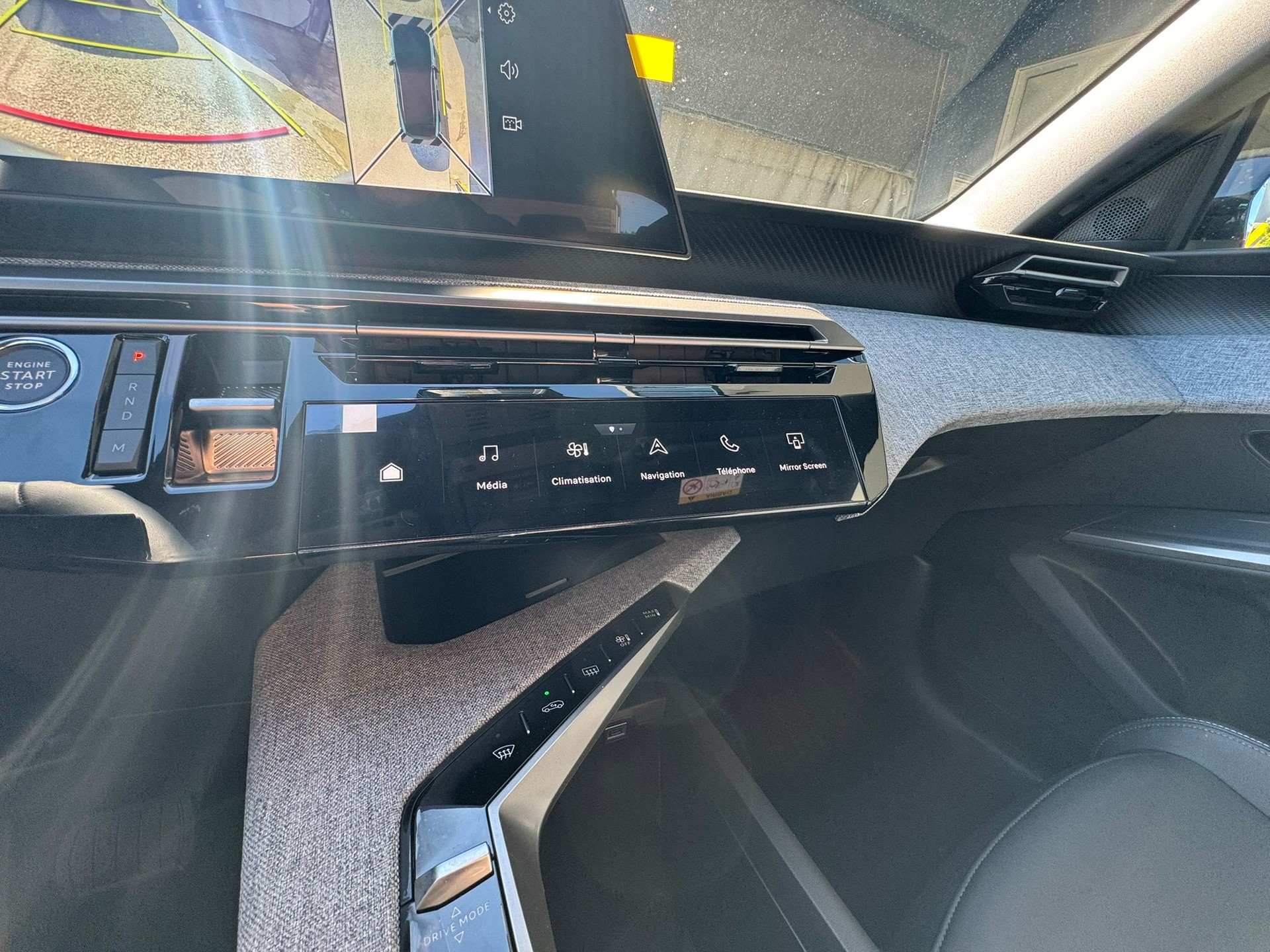 PEUGEOT 3008 145 e-DSC6 Hybrid Allure Premium-image-12