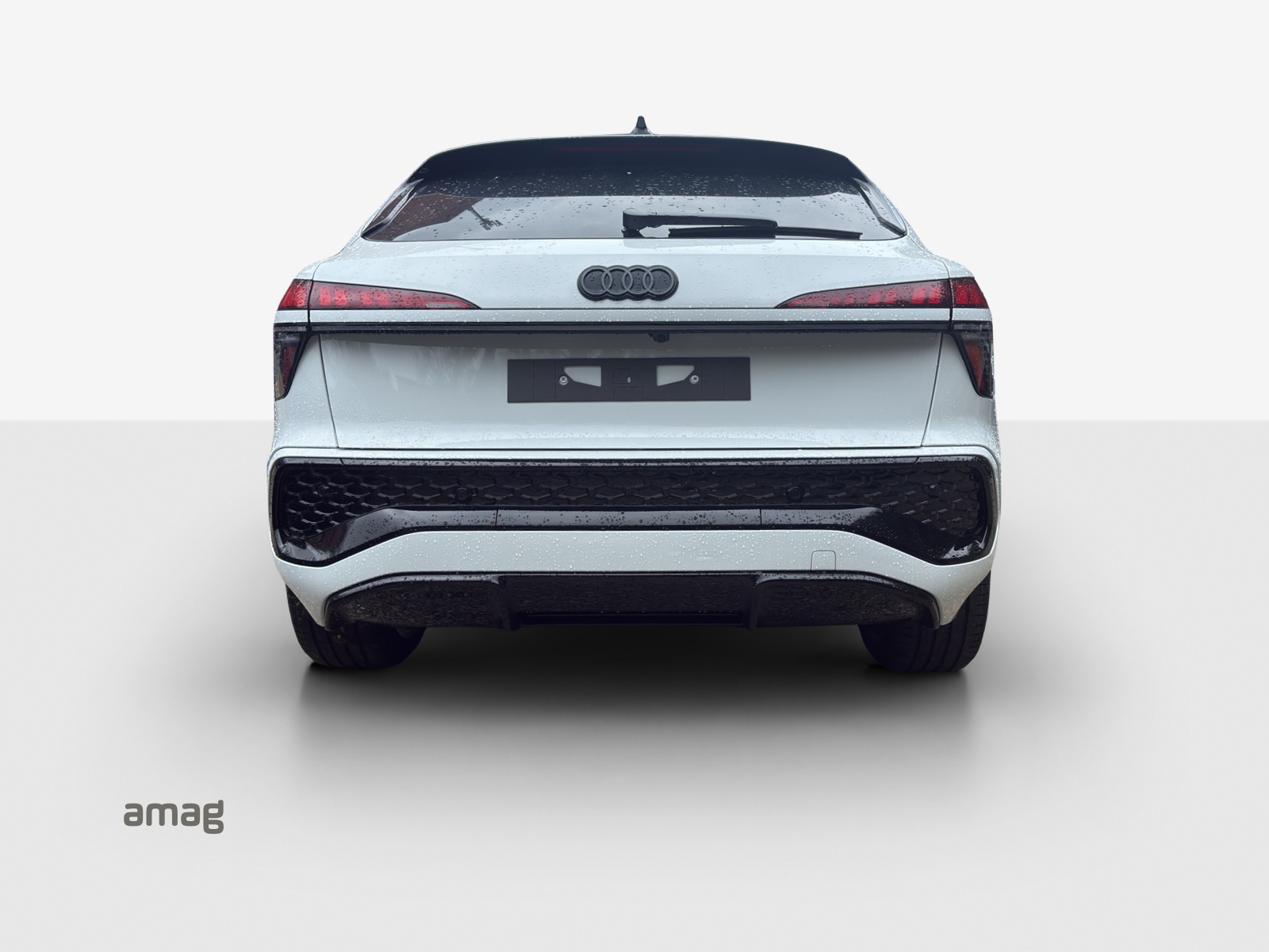 AUDI Q3 Sportback 110 kW TFSI S tronic-image-3