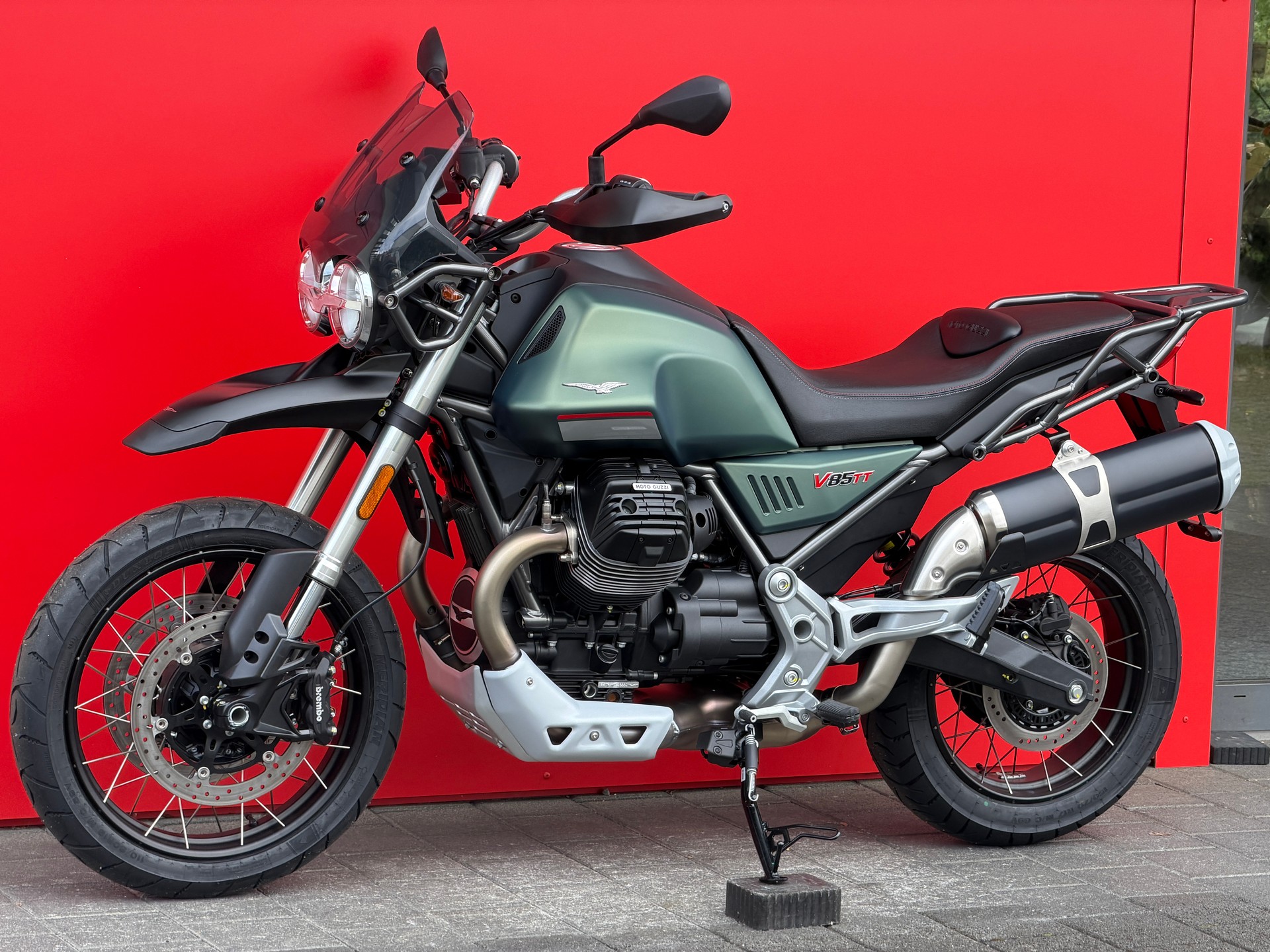 MOTO GUZZI V85 TT-image-5