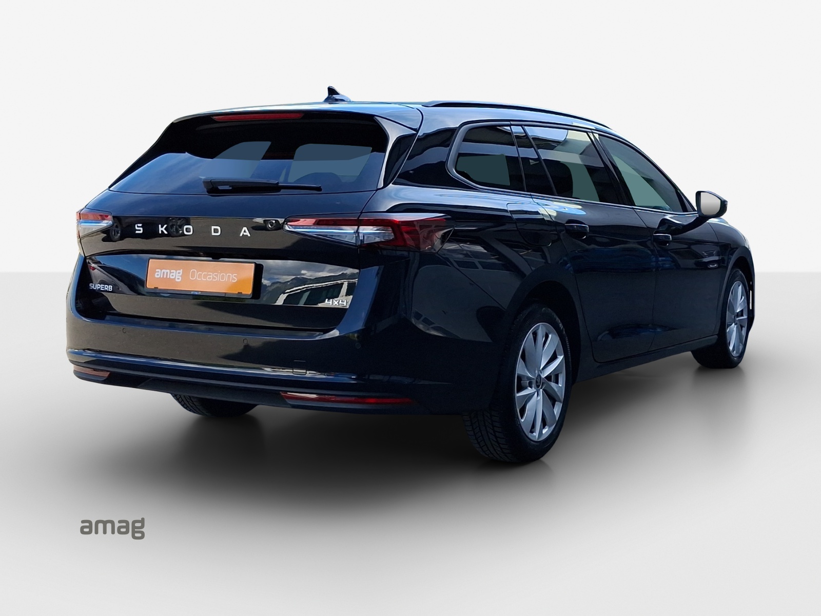 SKODA Superb Combi 2.0 TDi Selection 4x4 DSG-image-4