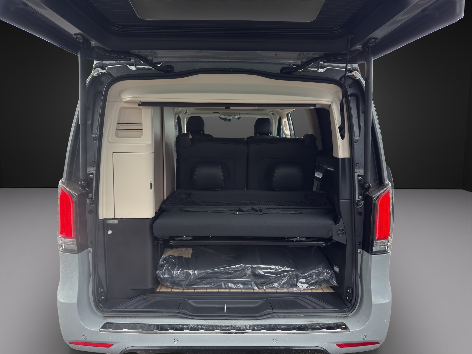 MERCEDES-BENZ Marco Polo 300 d 4M Automat-image-10