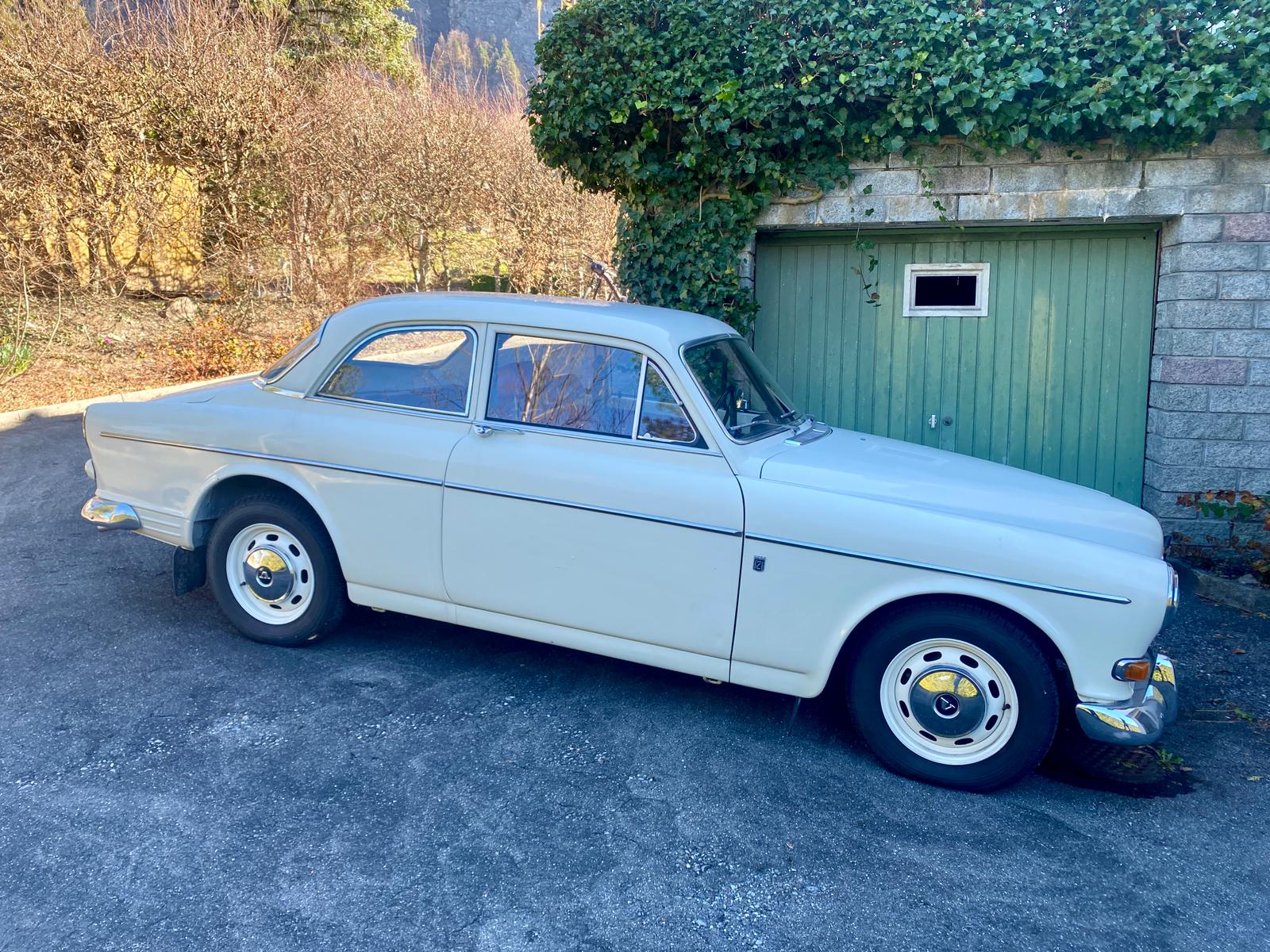 VOLVO 121-image-0