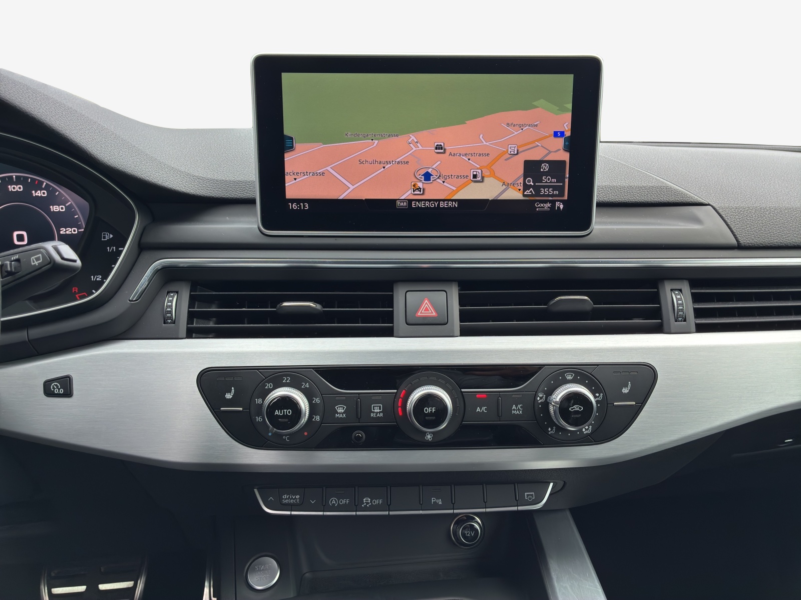 AUDI A4 Avant 2.0 TFSI Sport quattro S-tronic-image-10