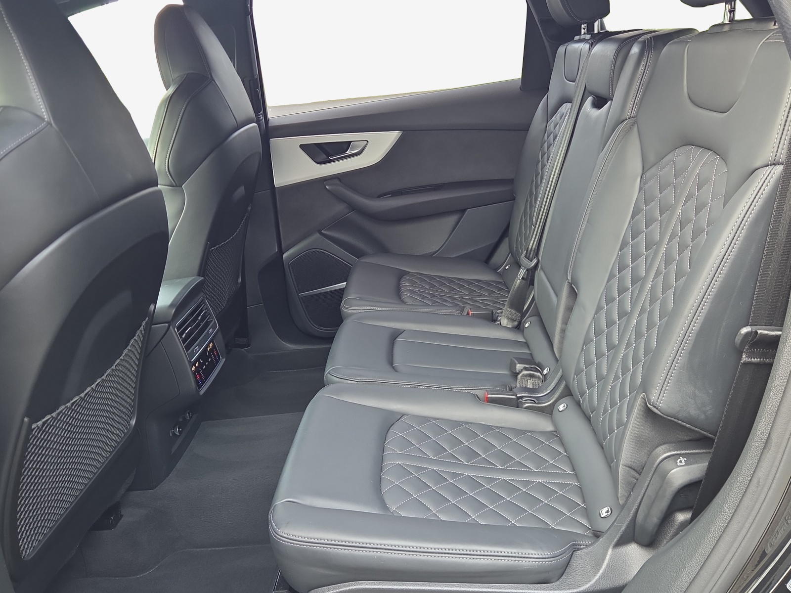 AUDI Q7 50 TDI quattro S Line tiptronic-image-11