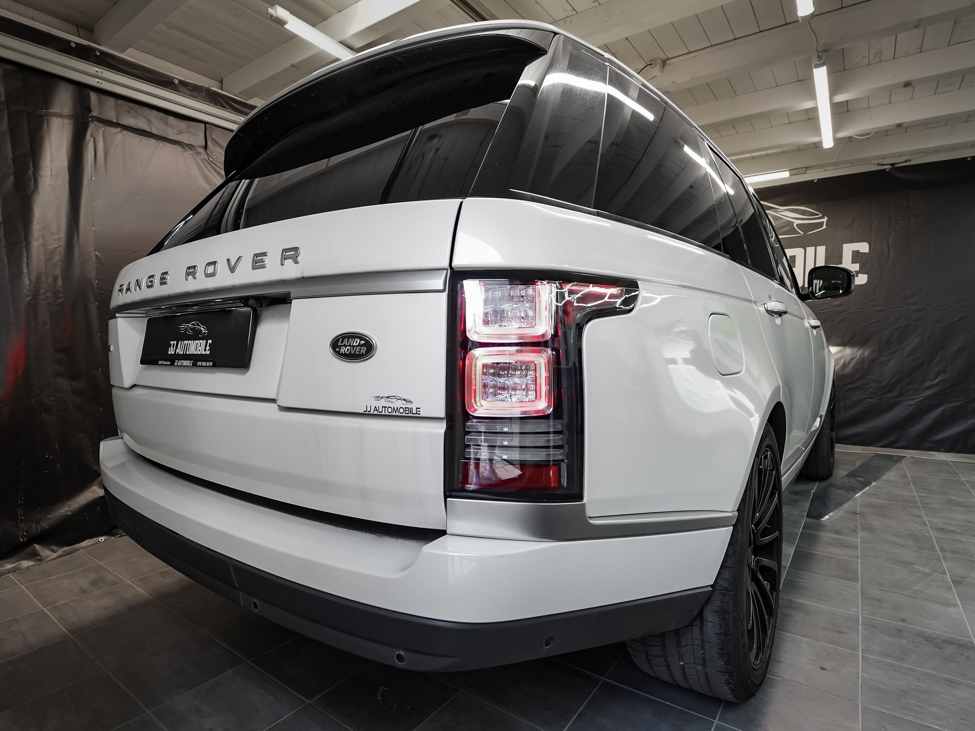 LAND ROVER Range Rover 4.4 SDV8 Autobiography Automatic-image-7