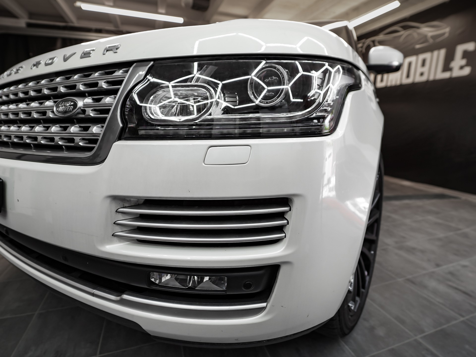 LAND ROVER Range Rover 4.4 SDV8 Autobiography Automatic-image-2