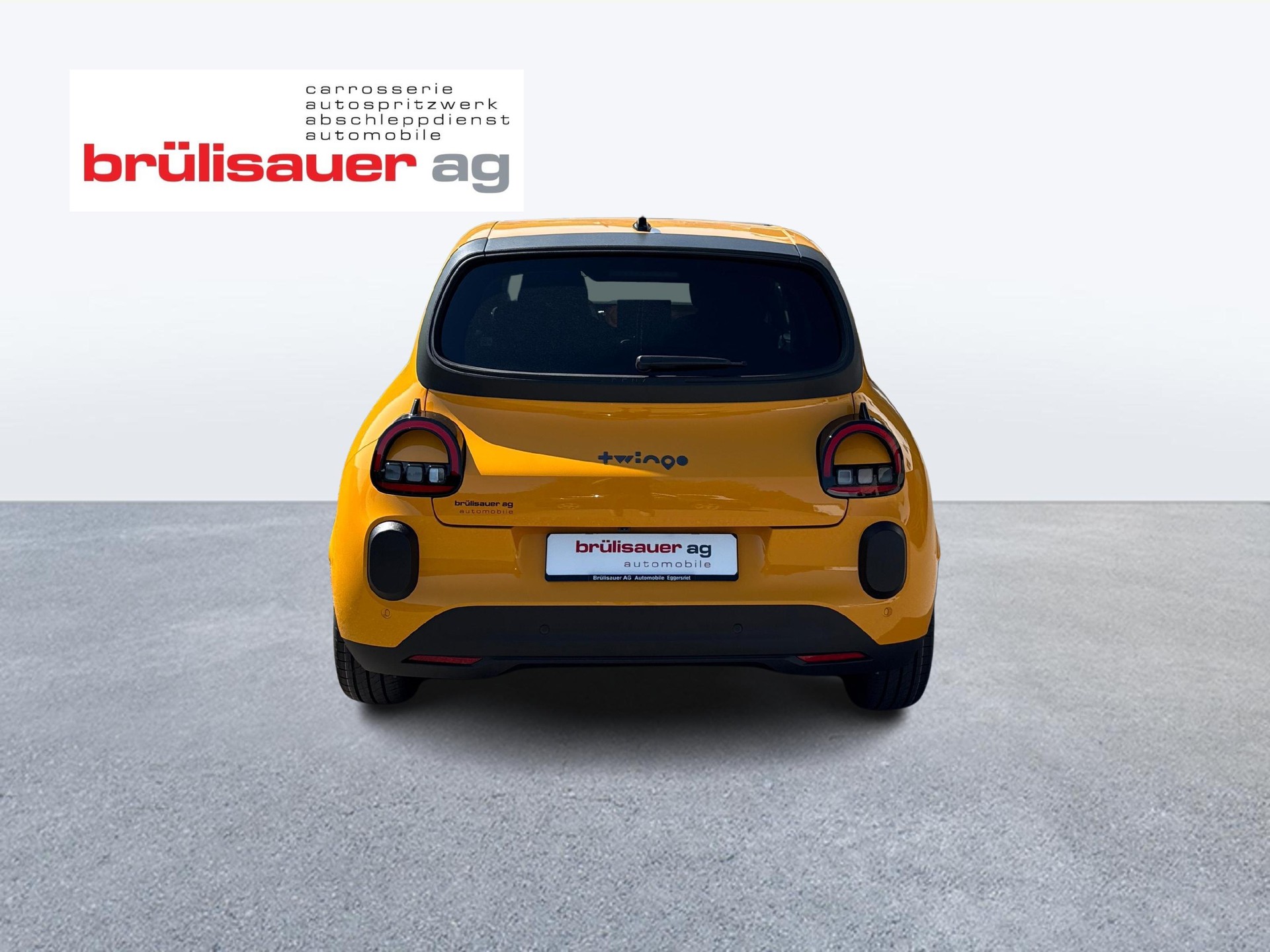 RENAULT Twingo E-Tech Urban Range techno-showroom-element-3
