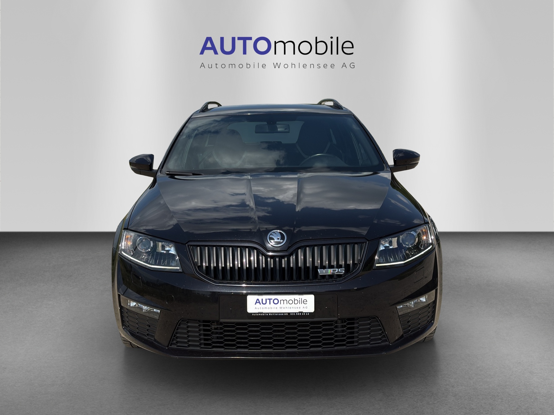 SKODA Octavia Combi 2.0 TSI RS-image-2