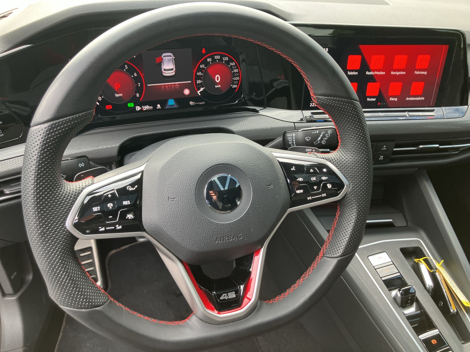 VW Golf 2.0 TSI GTI Clubsport DSG-image-9