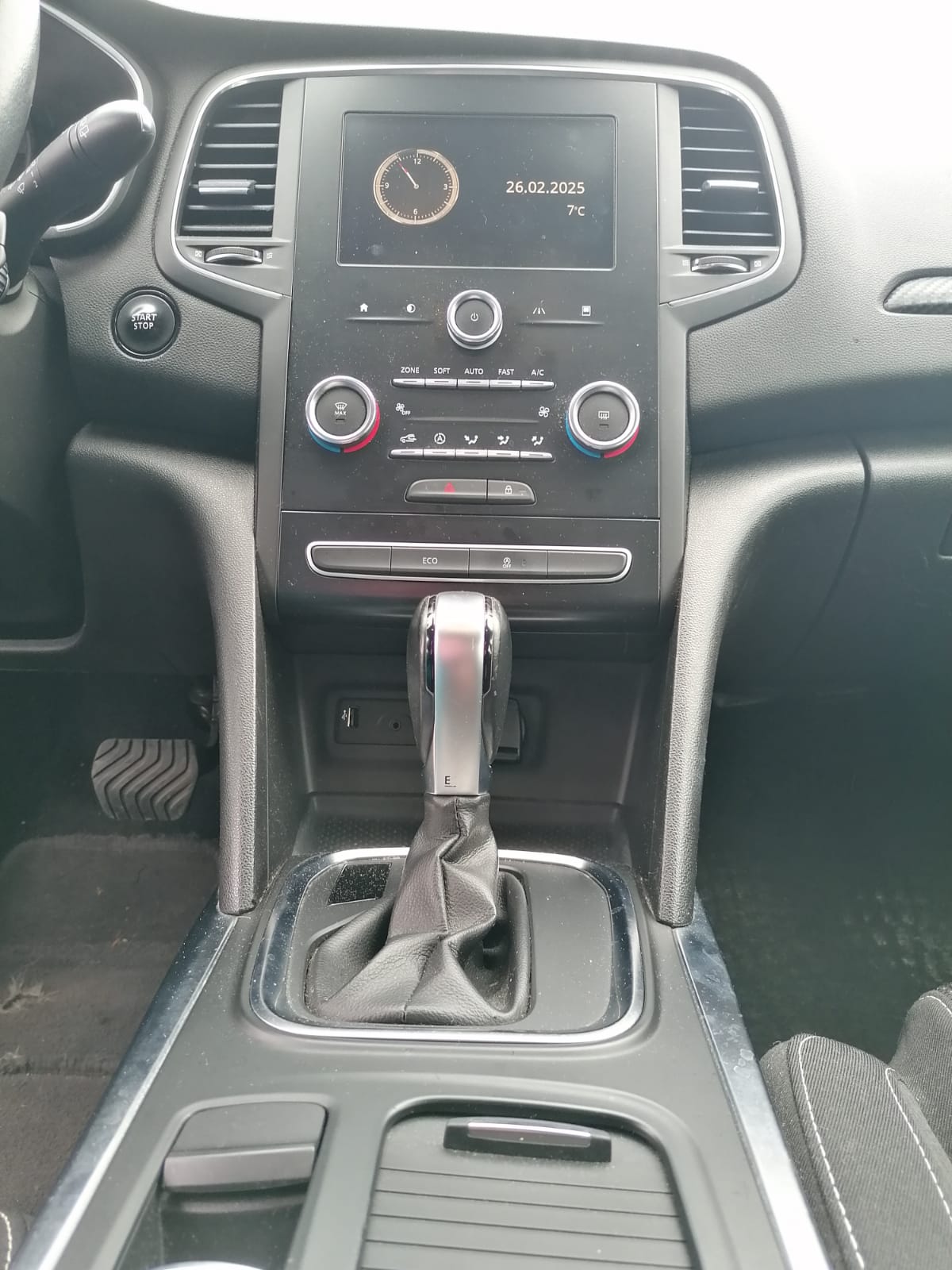 RENAULT 1.5 dCi Business EDC-image-5