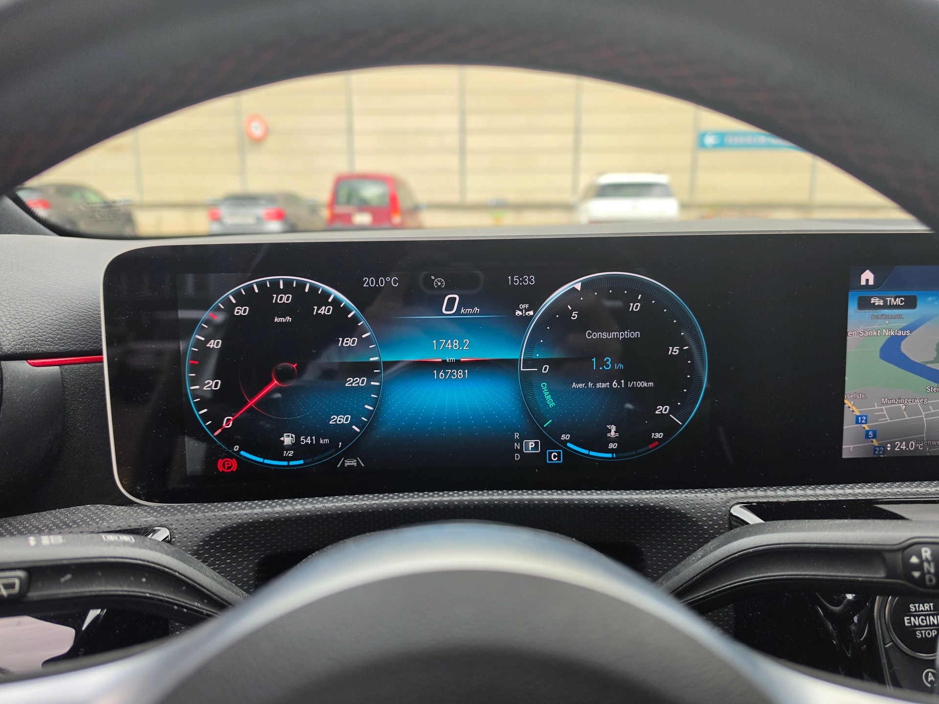 MERCEDES-BENZ A 250 AMG Line-image-12