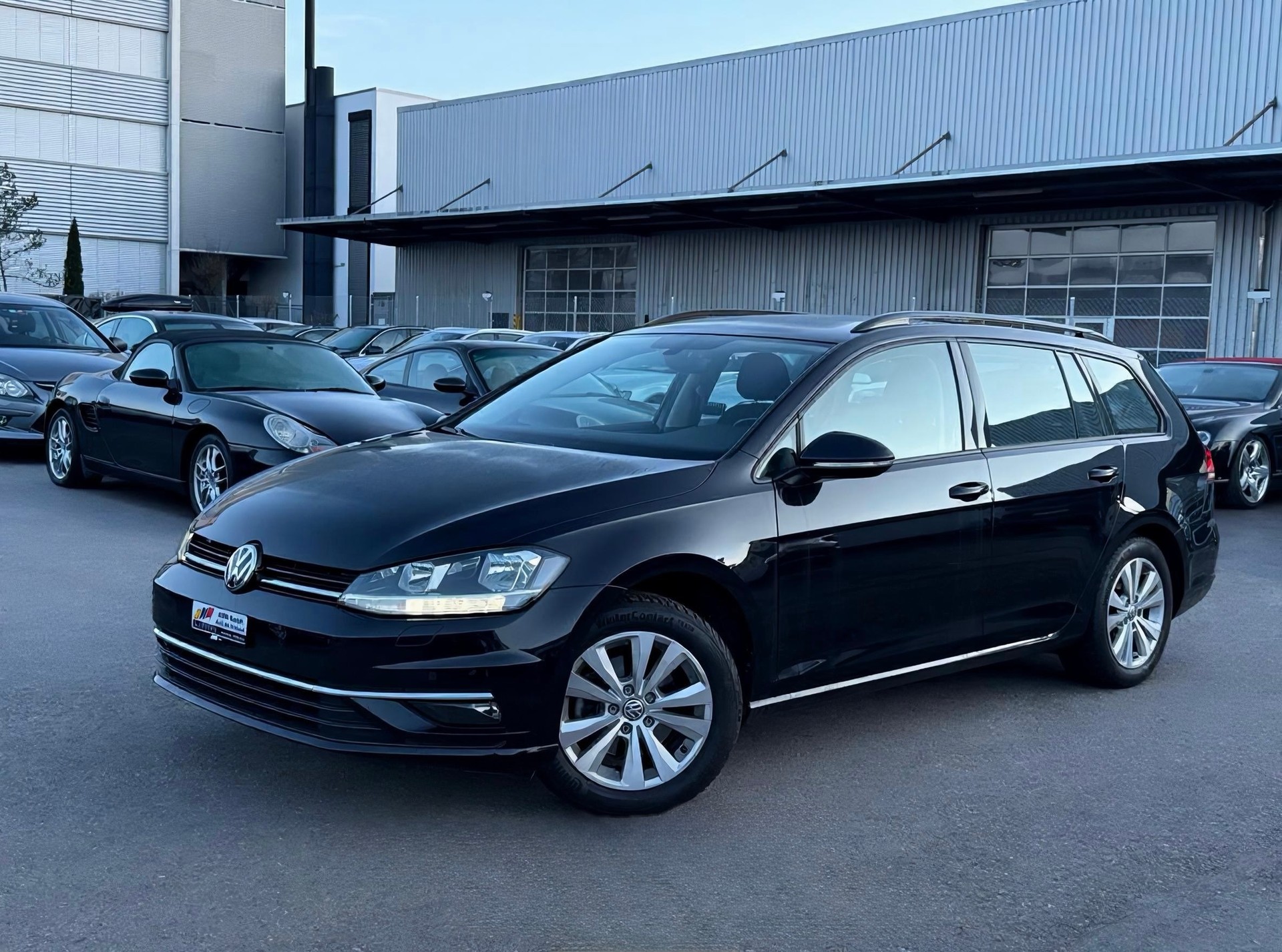VW Golf Variant 1.4 TSI Comfortline DSG / Ab MFK / Servicegepflegt bei VW / 8-fach bereift / Navi / Sitzheizung / Facelift-image-0