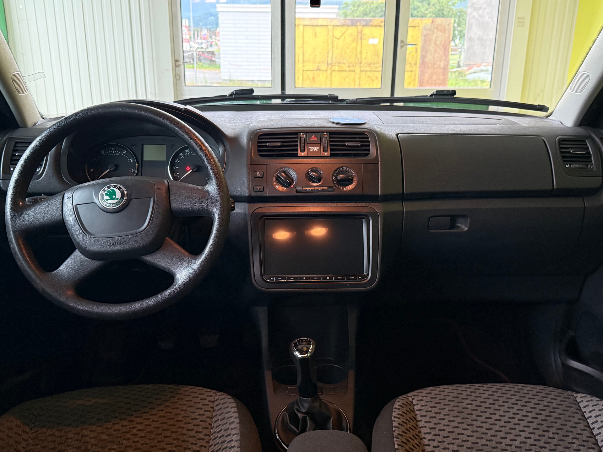 SKODA Fabia 1.2 TSI Classic-image-10