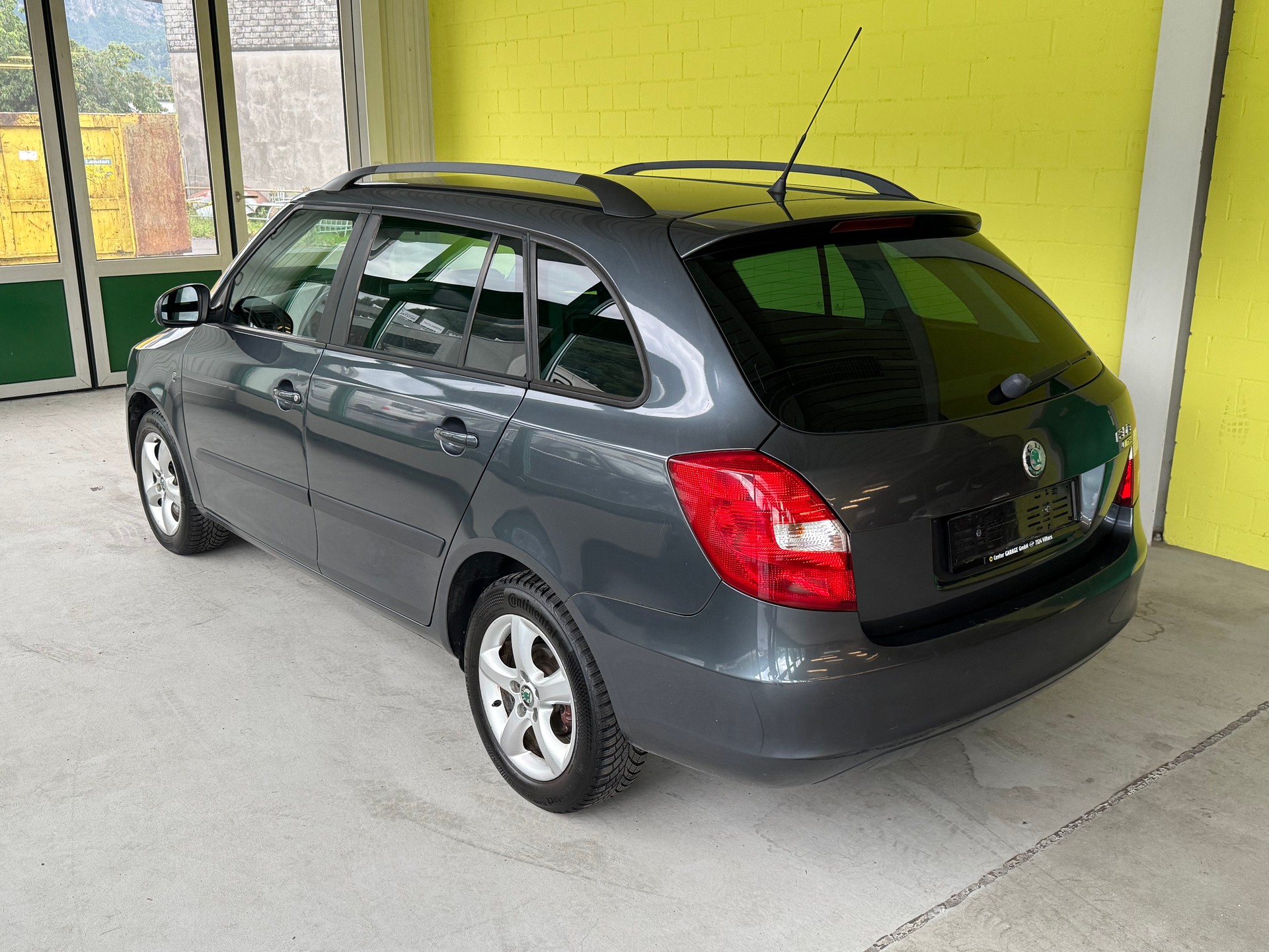 SKODA Fabia 1.2 TSI Classic-image-17