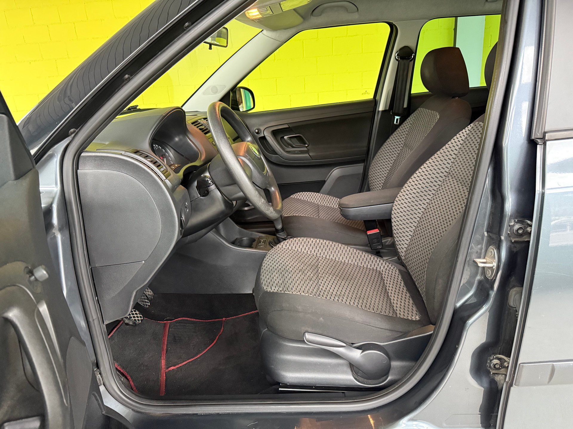 SKODA Fabia 1.2 TSI Classic-image-7