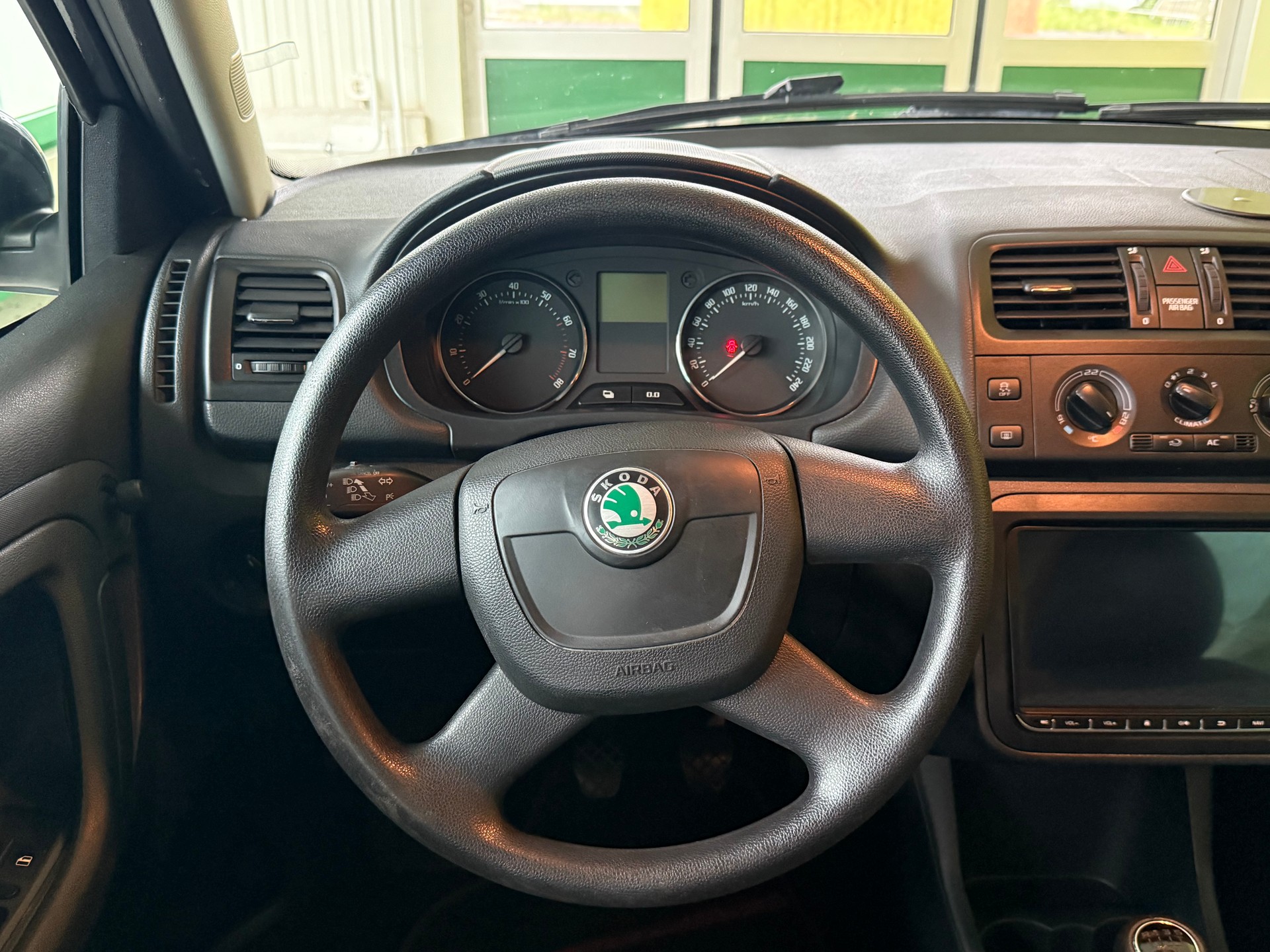 SKODA Fabia 1.2 TSI Classic-image-9