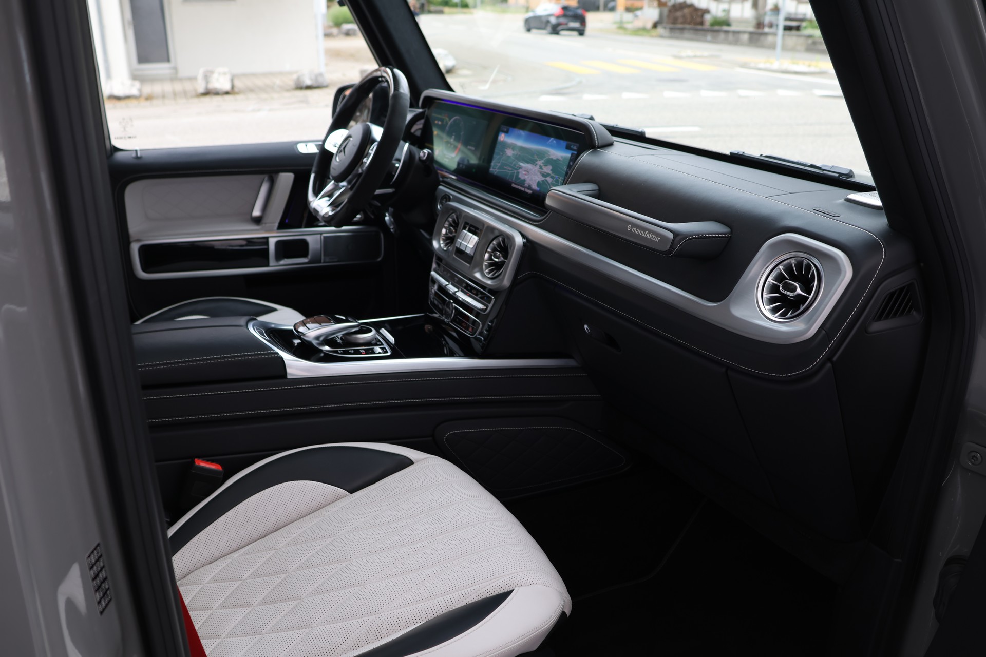 MERCEDES-BENZ G 63 AMG Speedshift Plus G-Tronic "G Manufaktur"-image-21