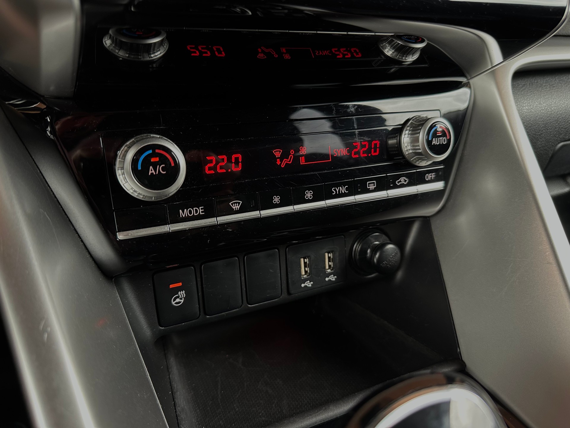 MITSUBISHI Eclipse Cross 2.4 PHEV Ralliart 4WD-image-10