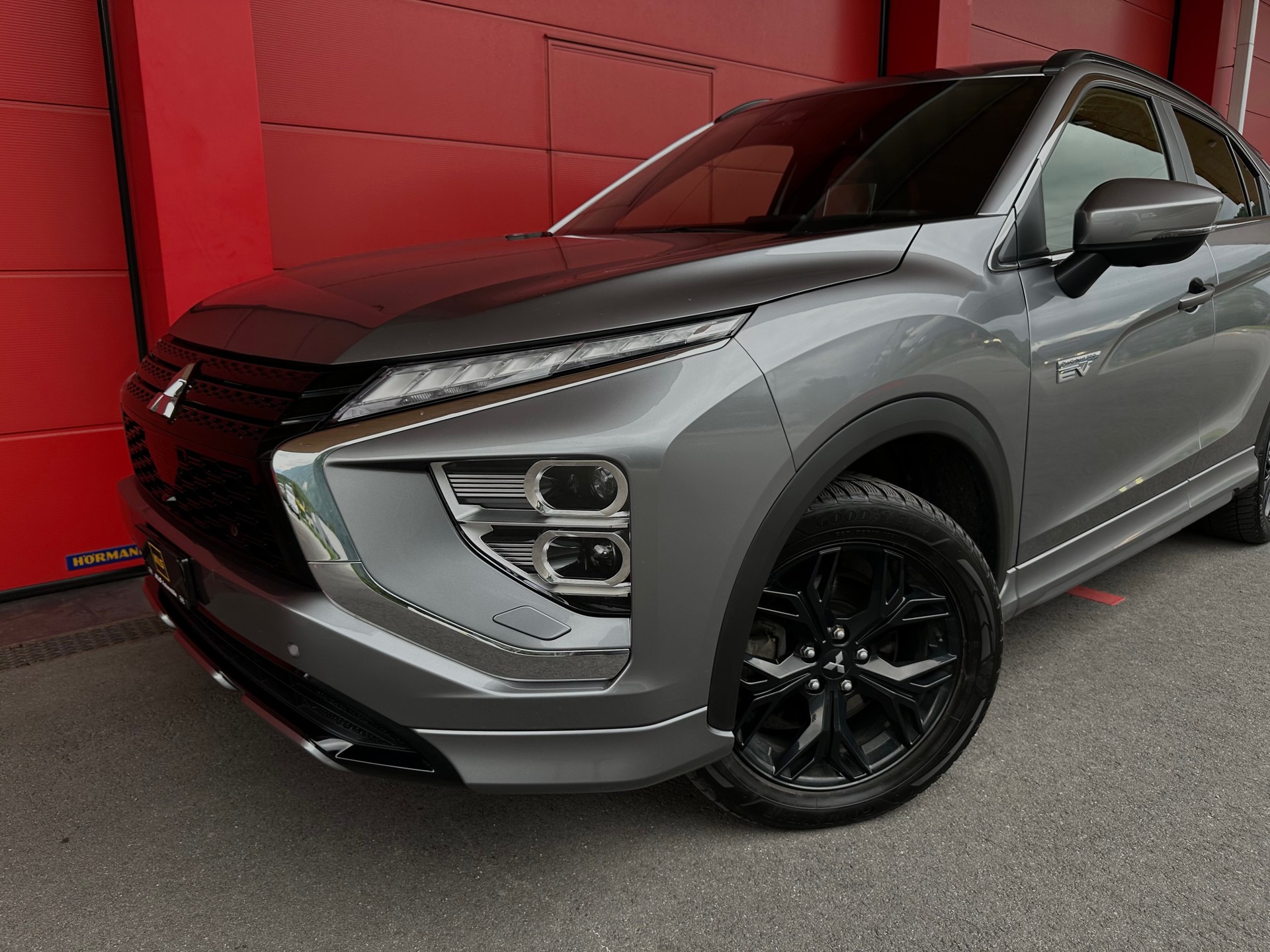 MITSUBISHI Eclipse Cross 2.4 PHEV Ralliart 4WD-image-5