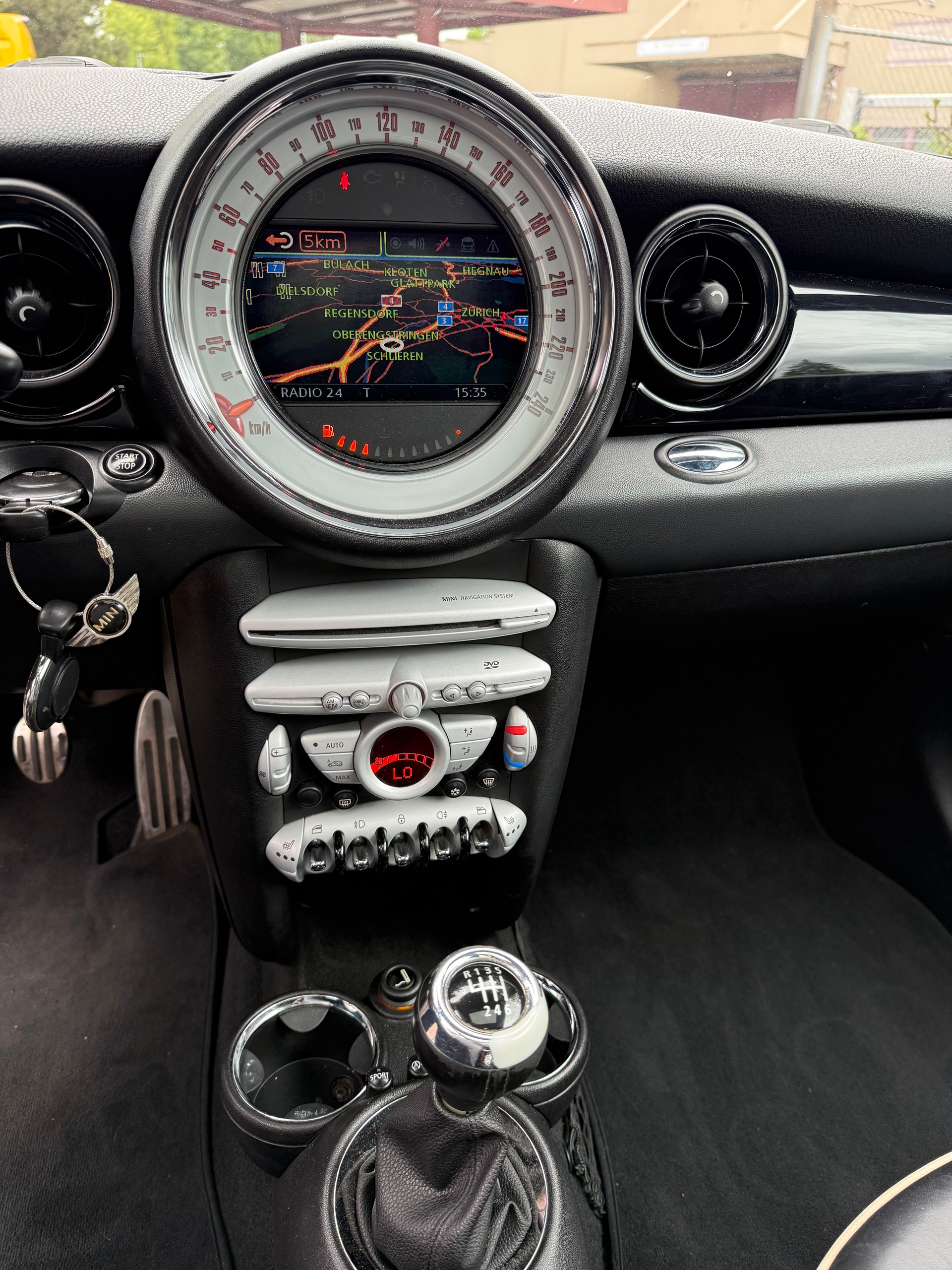 MINI Clubman Cooper S-image-9