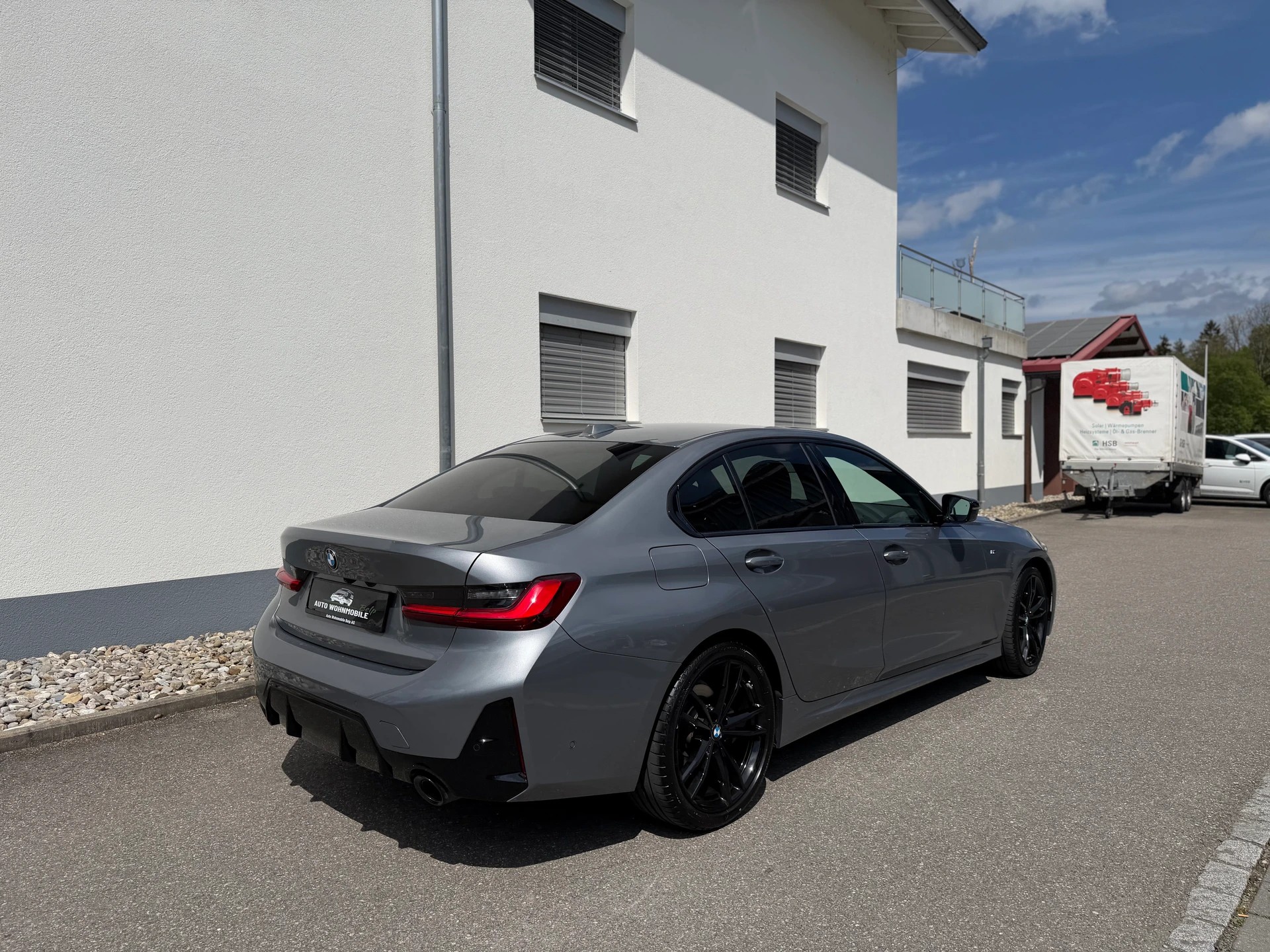 BMW 320d xDrive 48V Steptronic M Sport-image-5