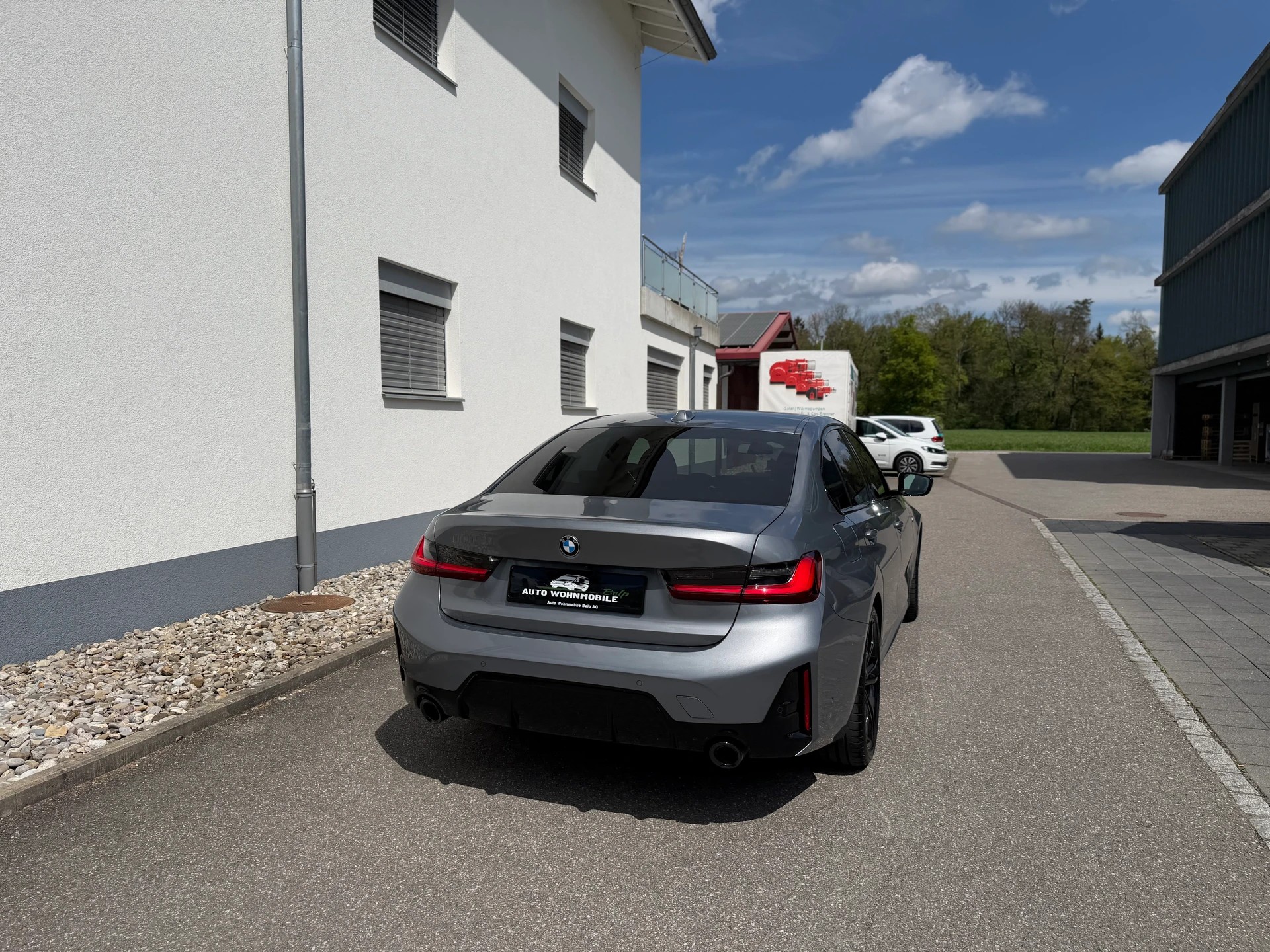 BMW 320d xDrive 48V Steptronic M Sport-image-7
