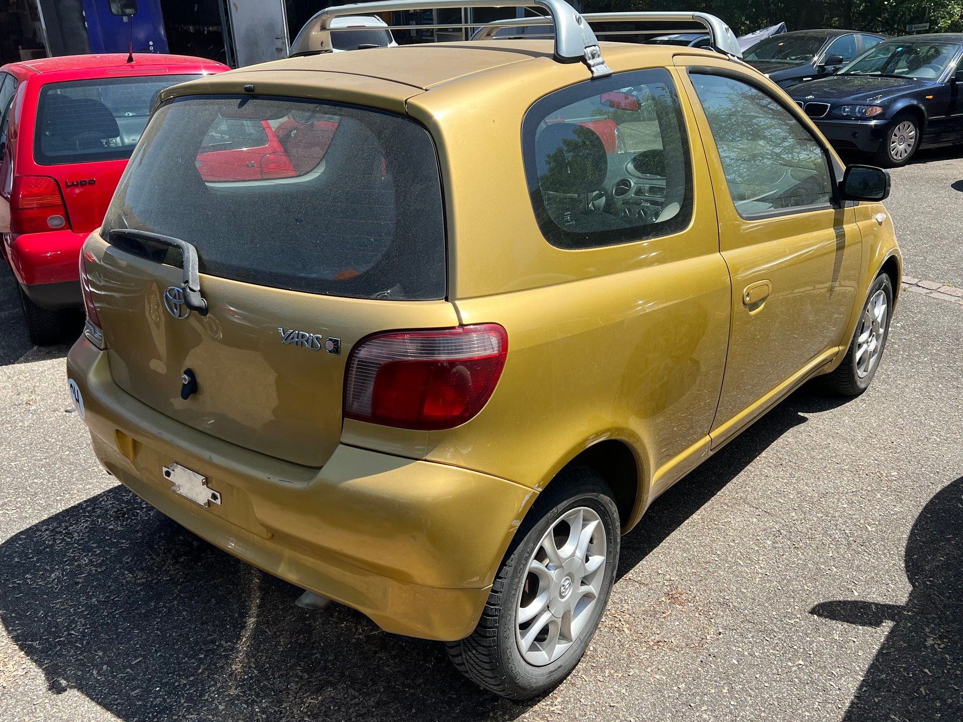 TOYOTA Yaris 1.0 Linea Terra-image-4
