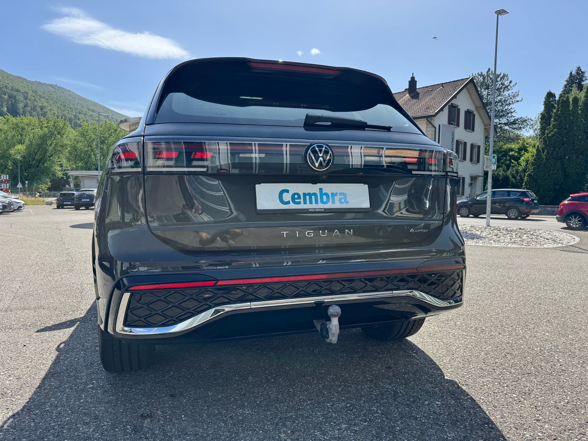 VW Tiguan 2.0 TSI DSG R-Line 4Motion-image-6