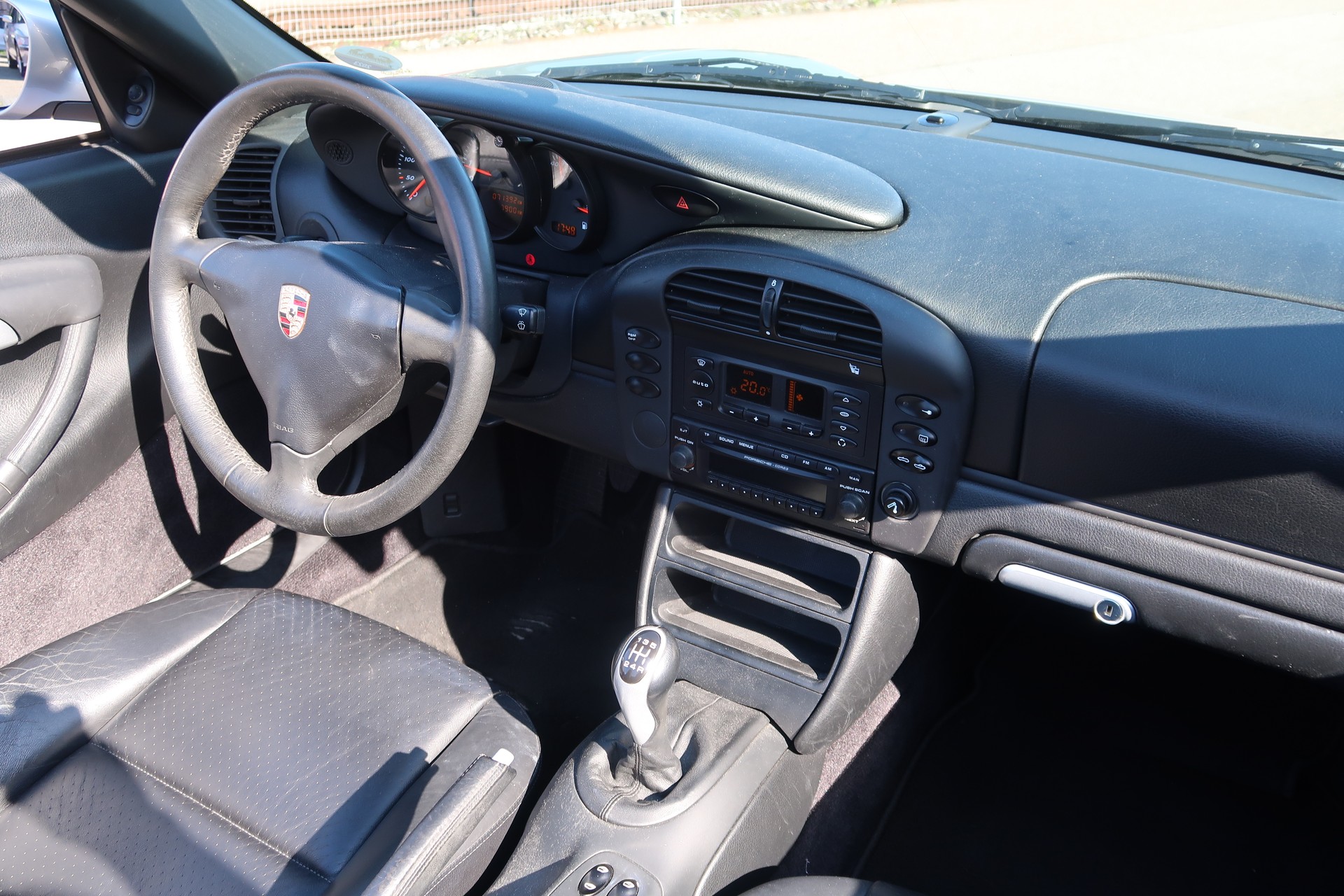 PORSCHE Boxter-image-13