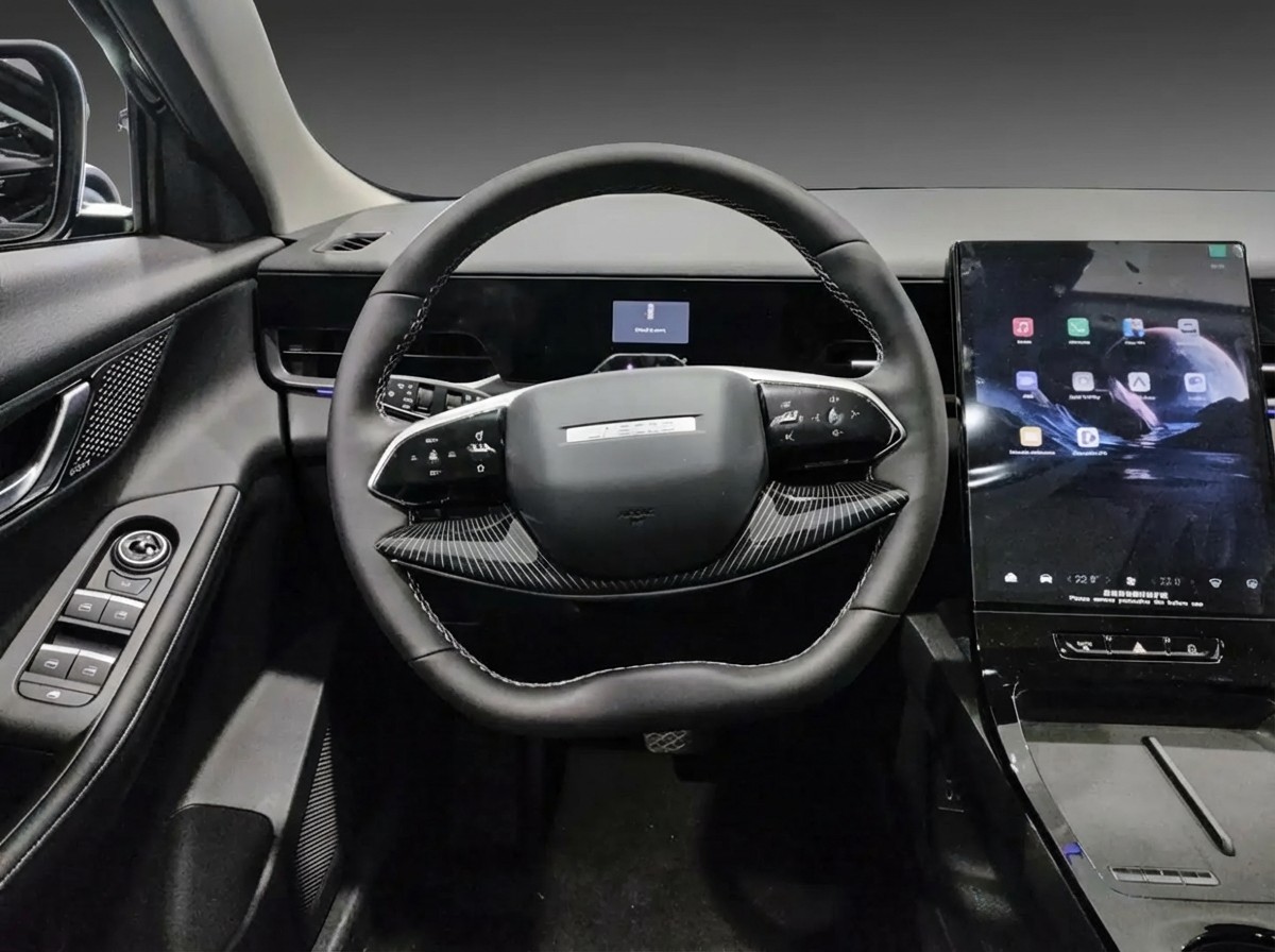JAECOO 5 BENZINA-image-4