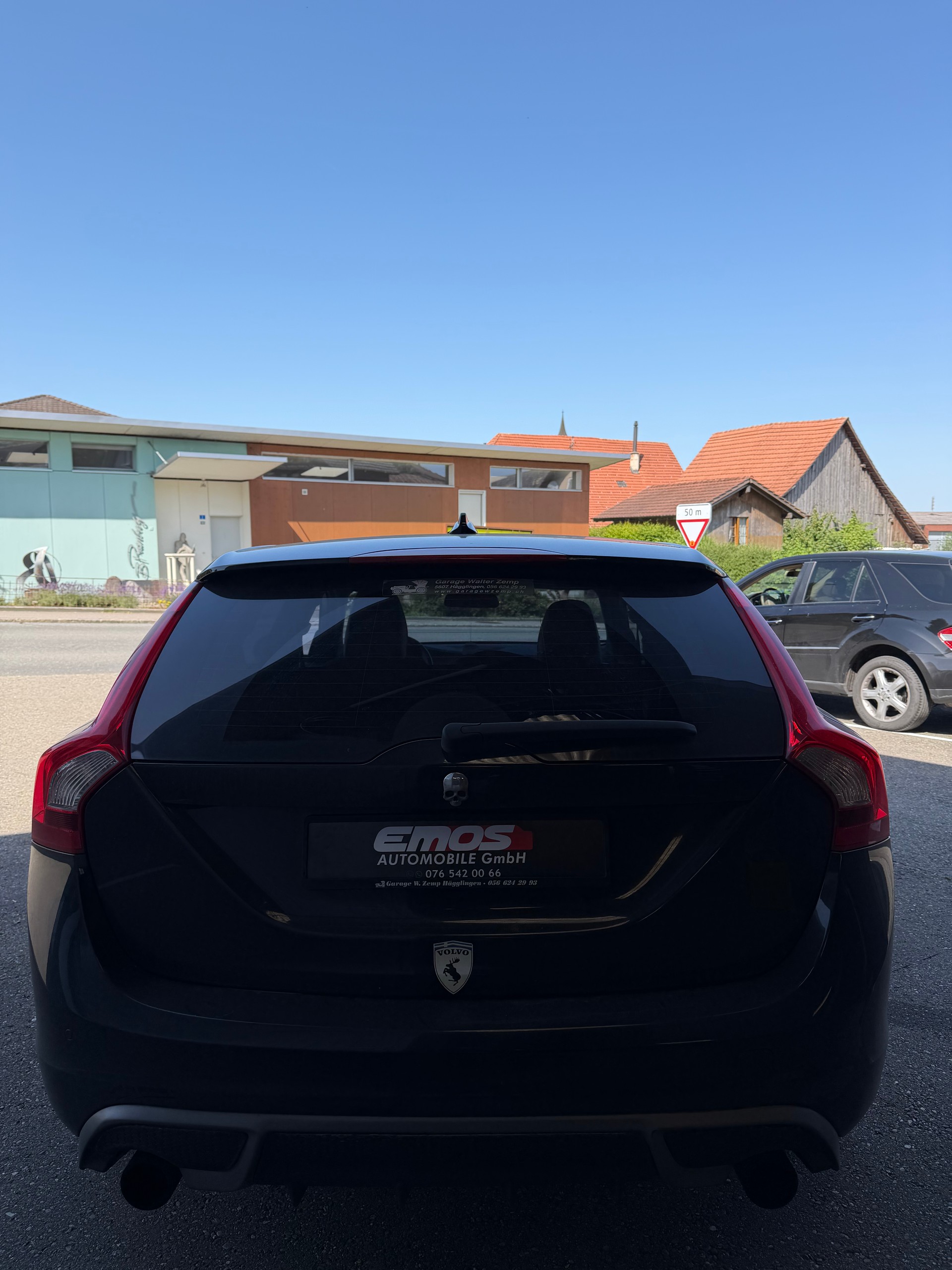 VOLVO V60 T5 R-Design-image-6