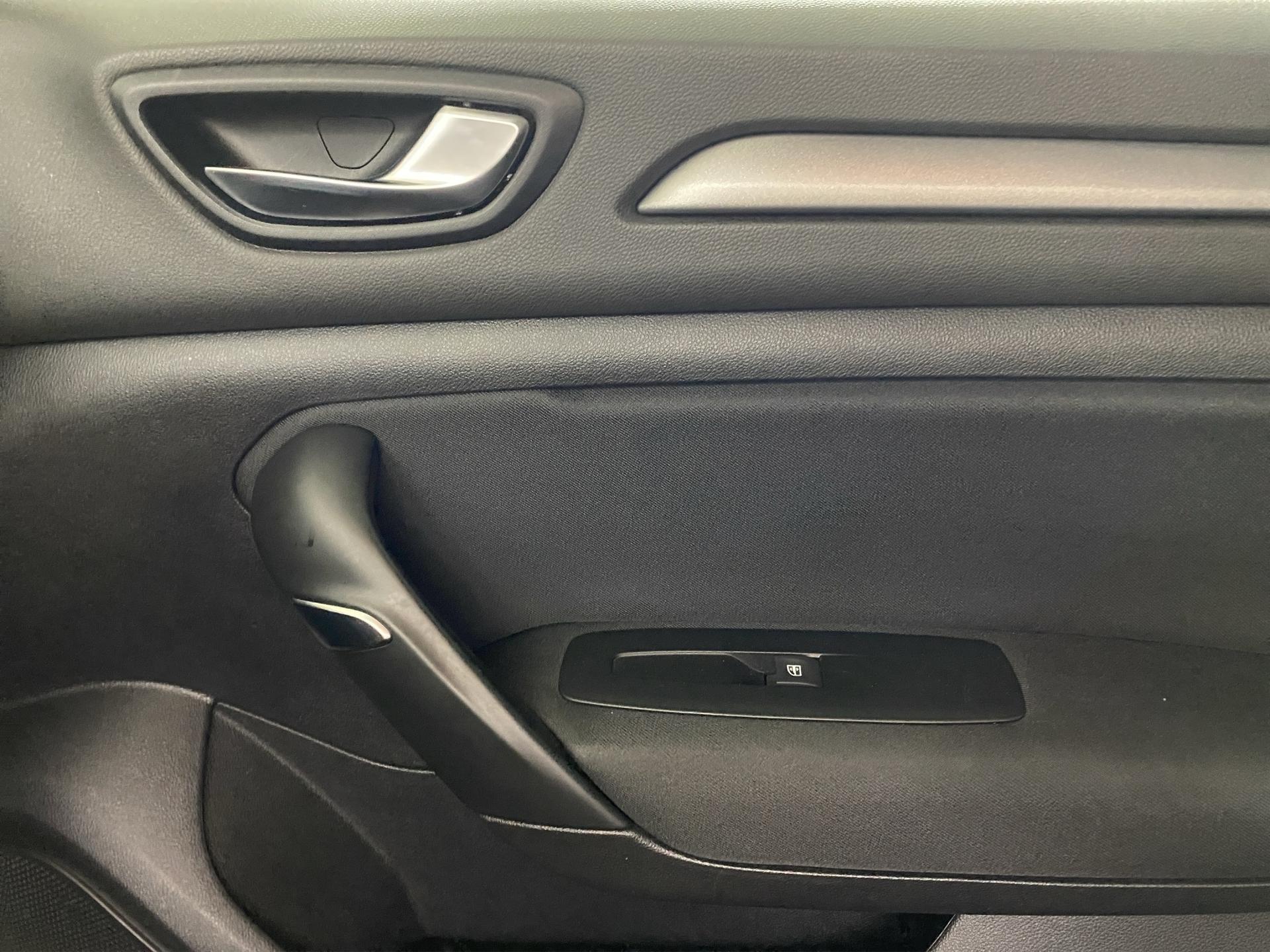 RENAULT Mégane Grandtour 1.5 dCi Business EDC-image-19